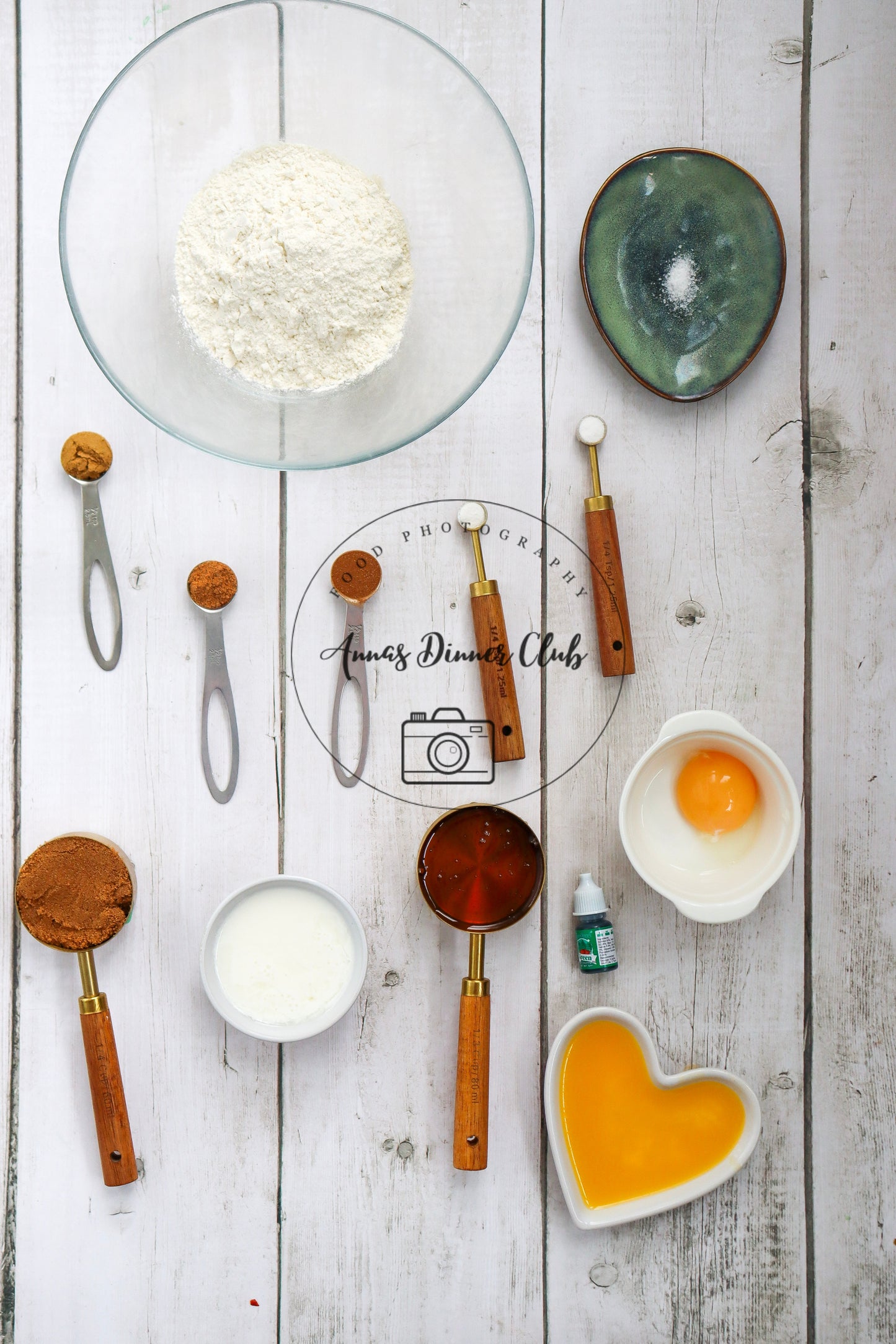 Fast and festive grinch donuts  - exclusive set