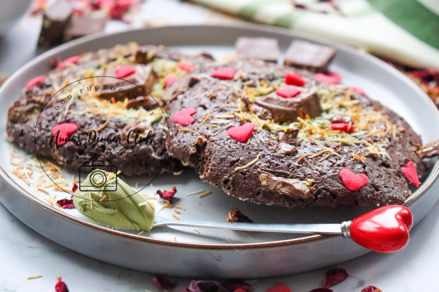 Valentine Dubai chocolate cookies for two  - PLR set