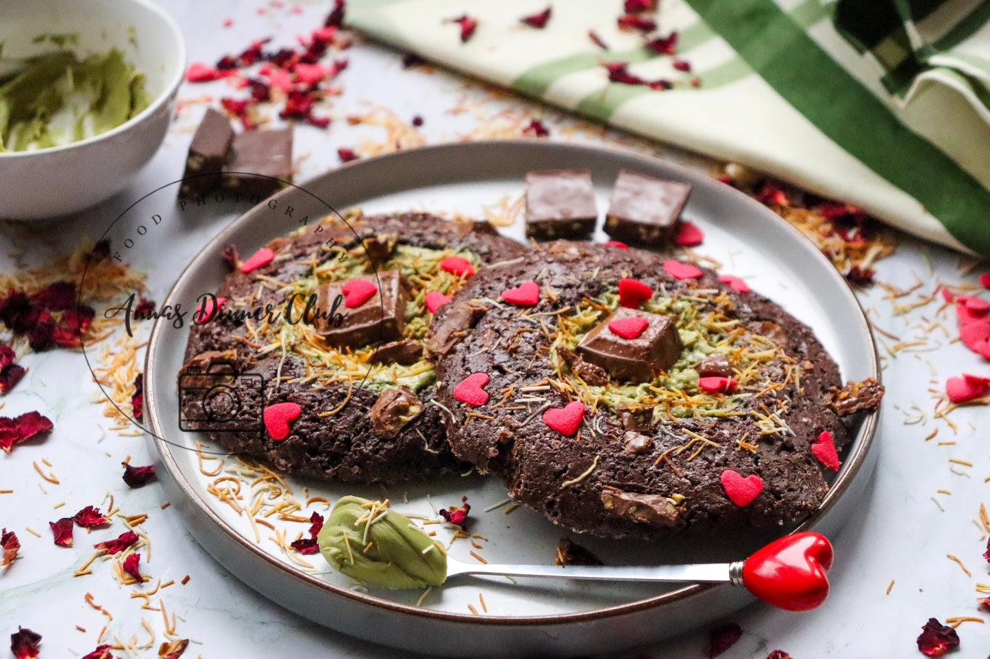 Valentine Dubai chocolate cookies for two  - PLR set