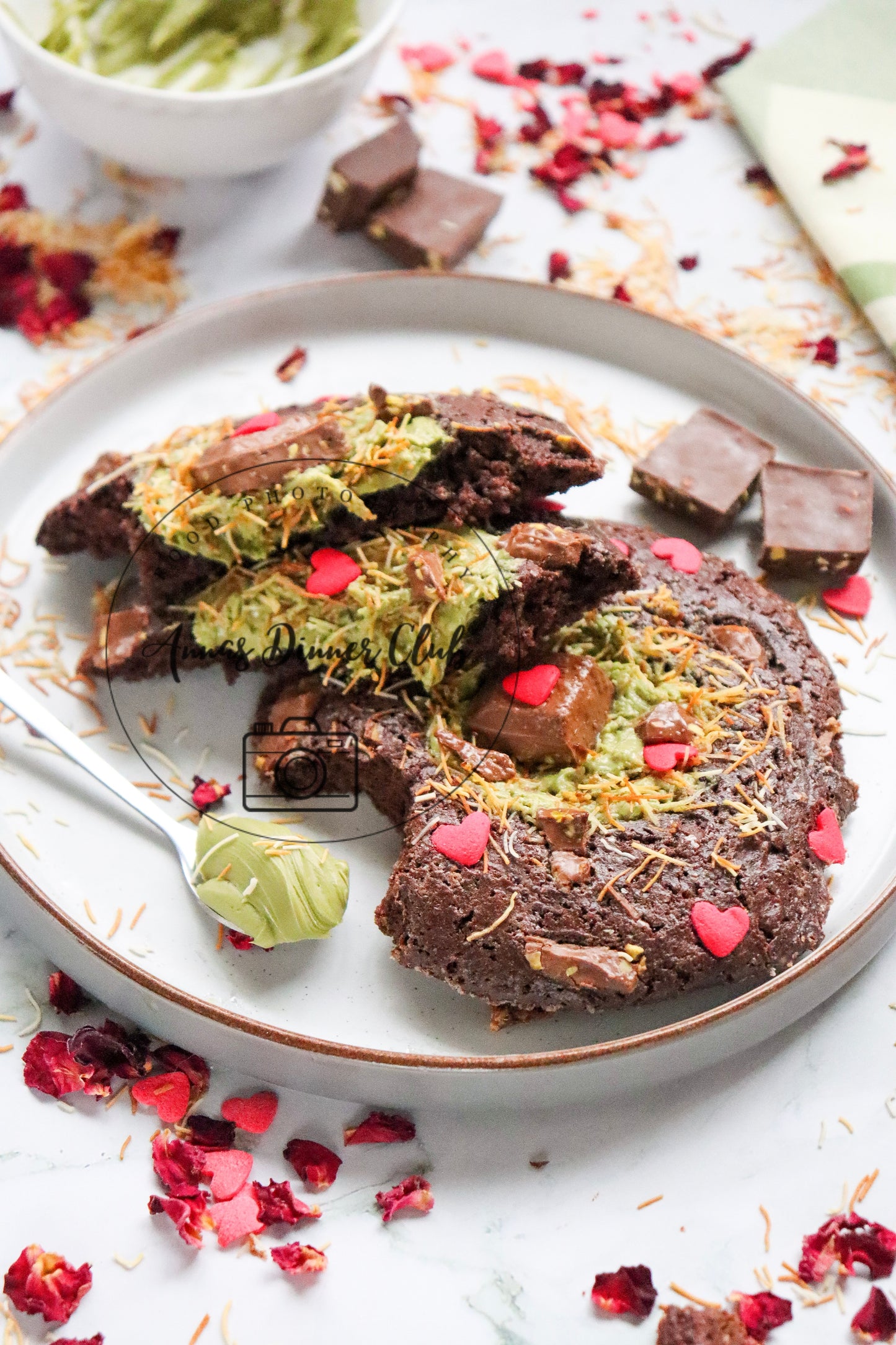 Valentine Dubai chocolate cookies for two  - PLR set