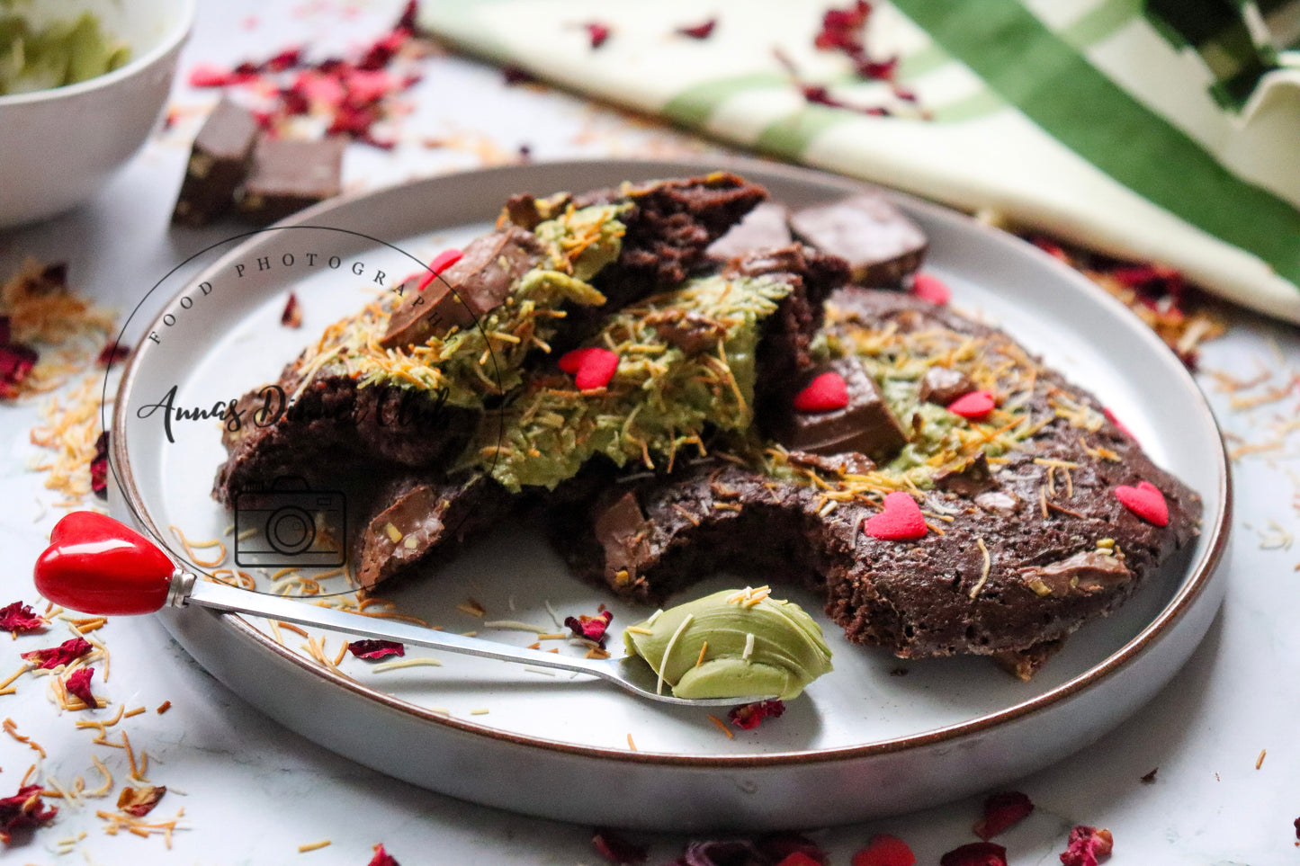 Valentine Dubai chocolate cookies for two  - PLR set