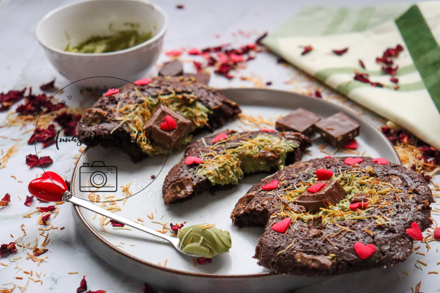 Valentine Dubai chocolate cookies for two  - PLR set