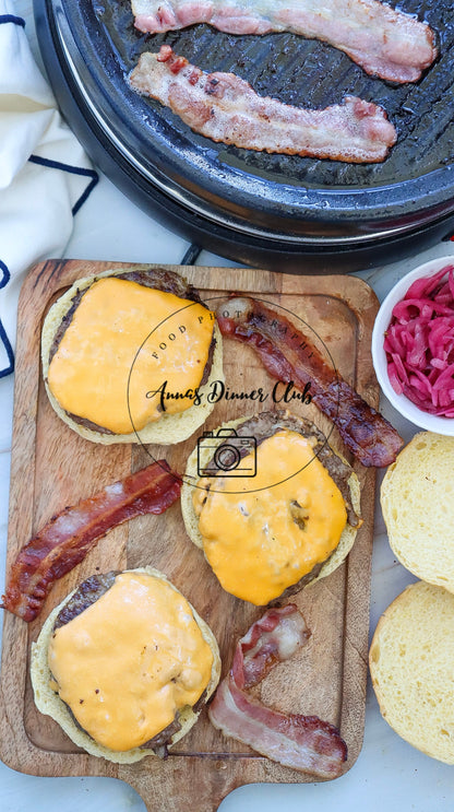 Cheeseburger with grilled bacon semi exclusive set 2