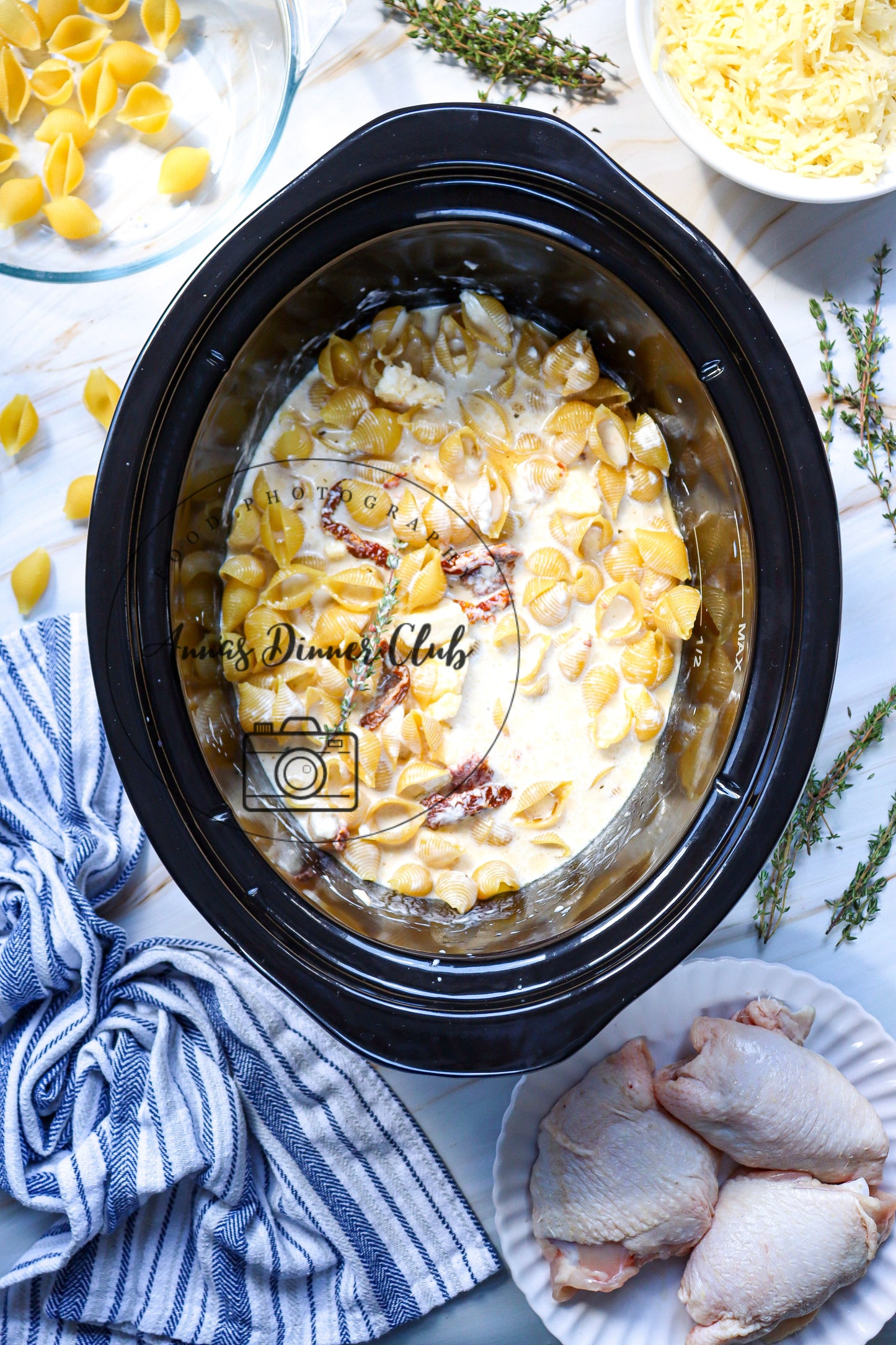 Slow Cooker Marry-Me Mac and Chicken Thighs semi exclusive set 2