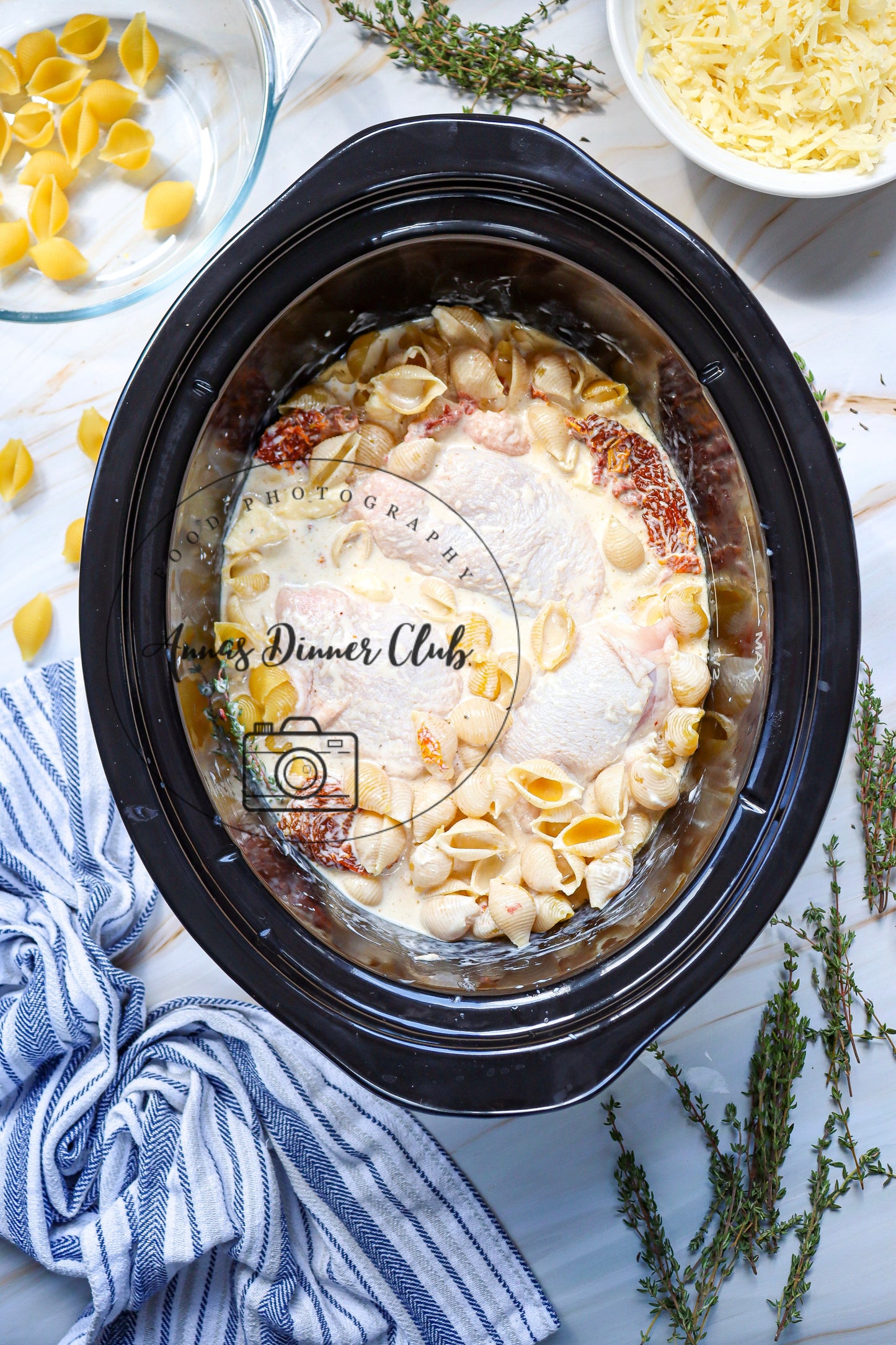 Slow Cooker Marry-Me Mac and Chicken Thighs semi exclusive set 2