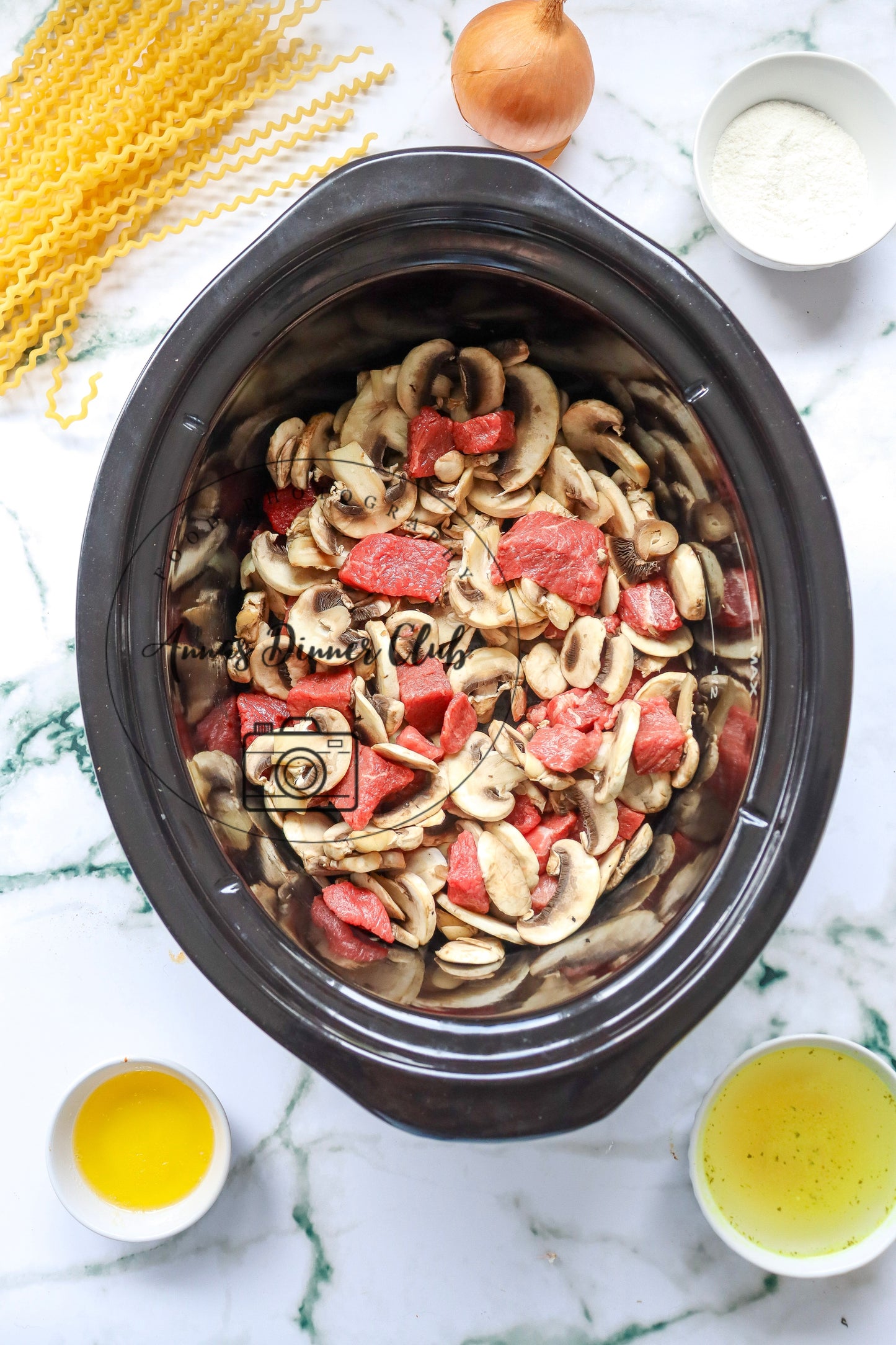 Slow cooker Beef Stroganoff  - exclusive set