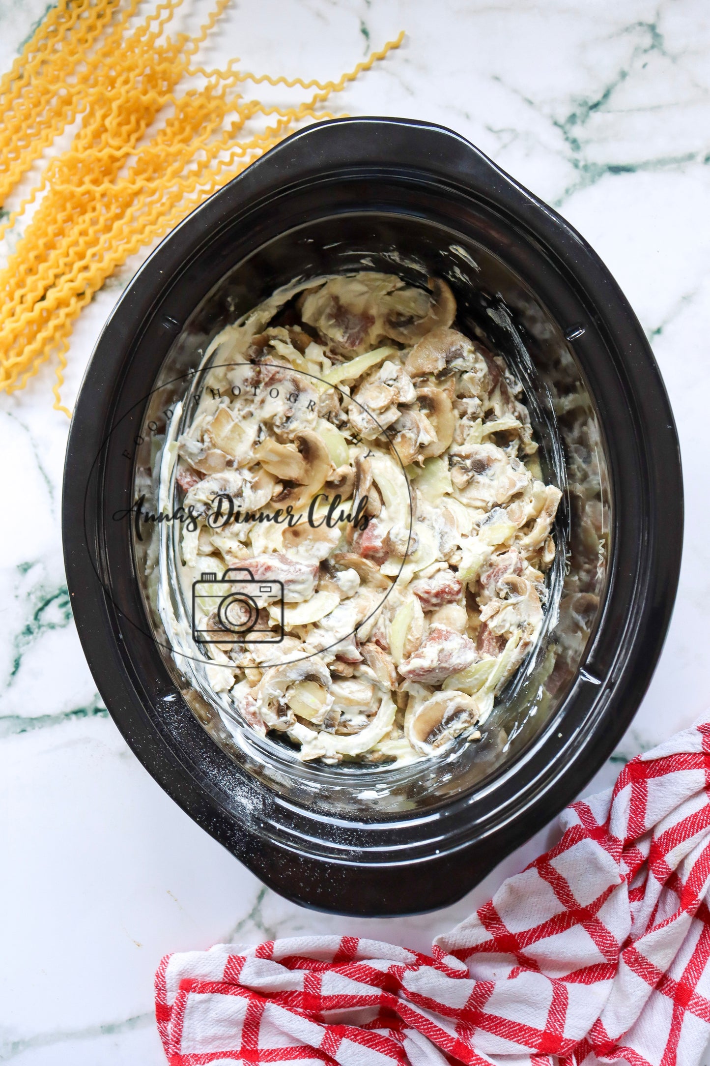Slow cooker Beef Stroganoff  - exclusive set