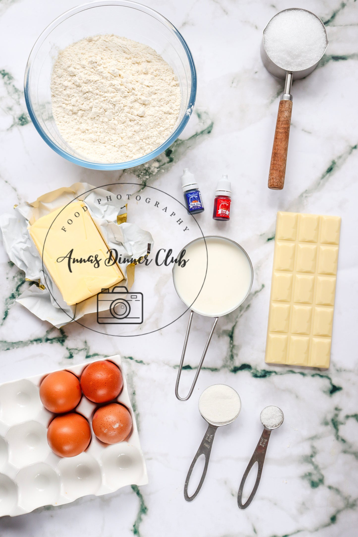 Fourth of July tri-colour Bundt cake - exclusive set