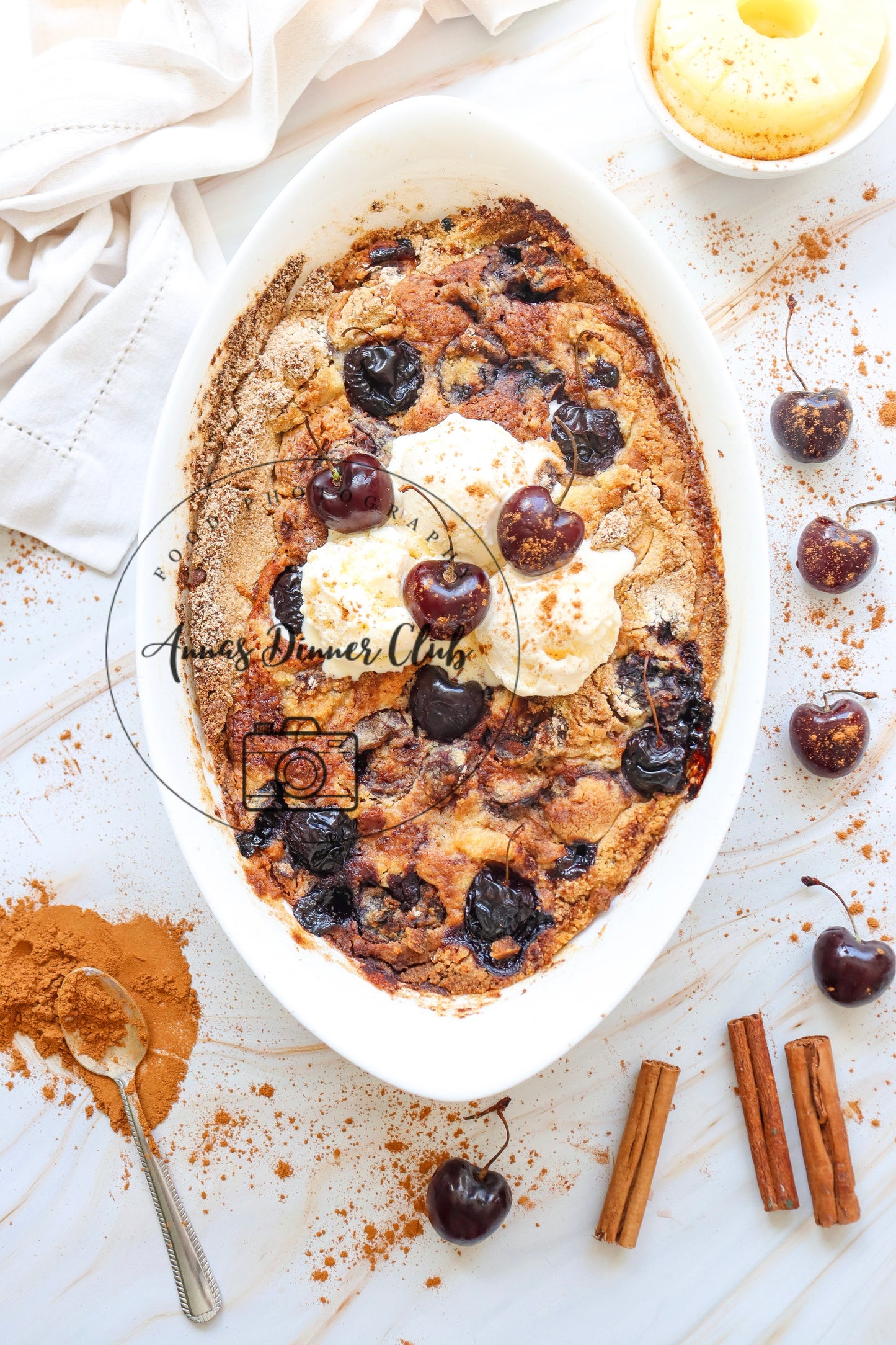 Pineapple and cherry dump cake - exclusive set
