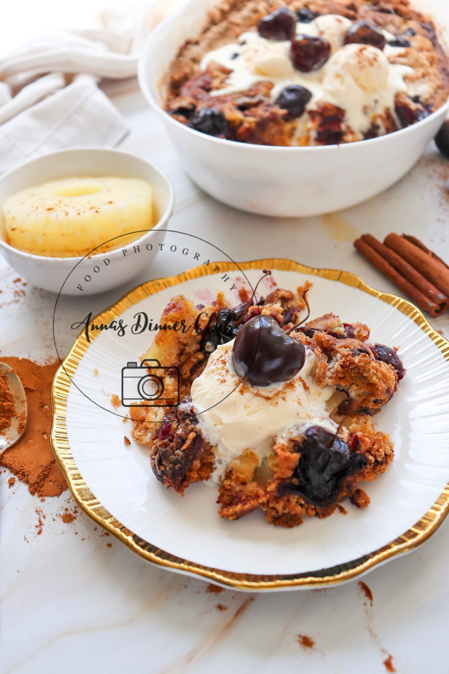 Pineapple and cherry dump cake - exclusive set