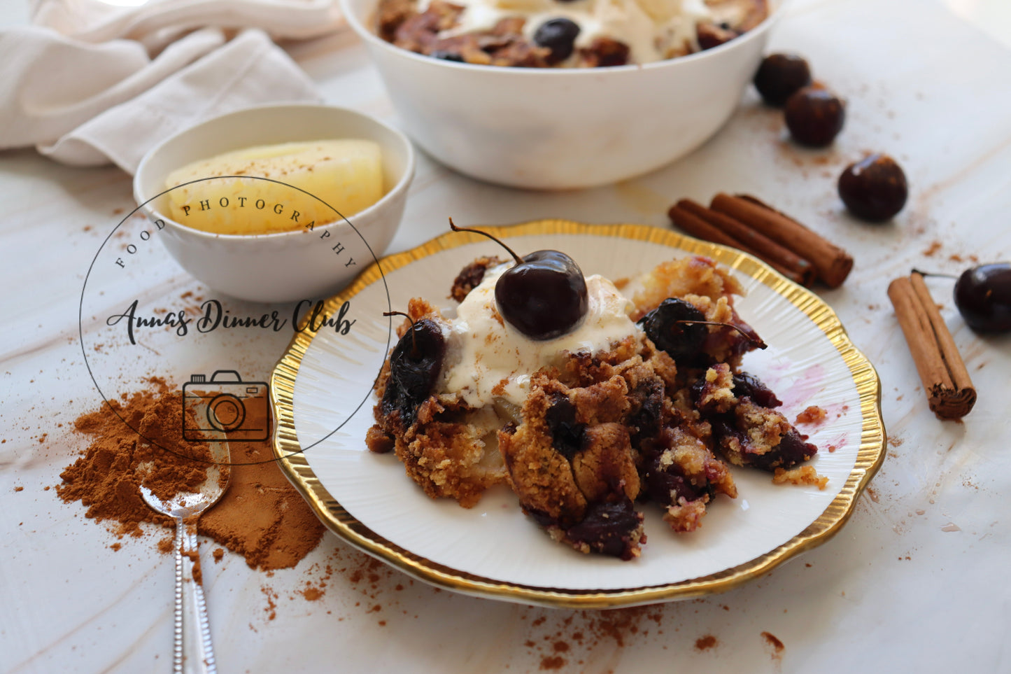 Pineapple and cherry dump cake - exclusive set