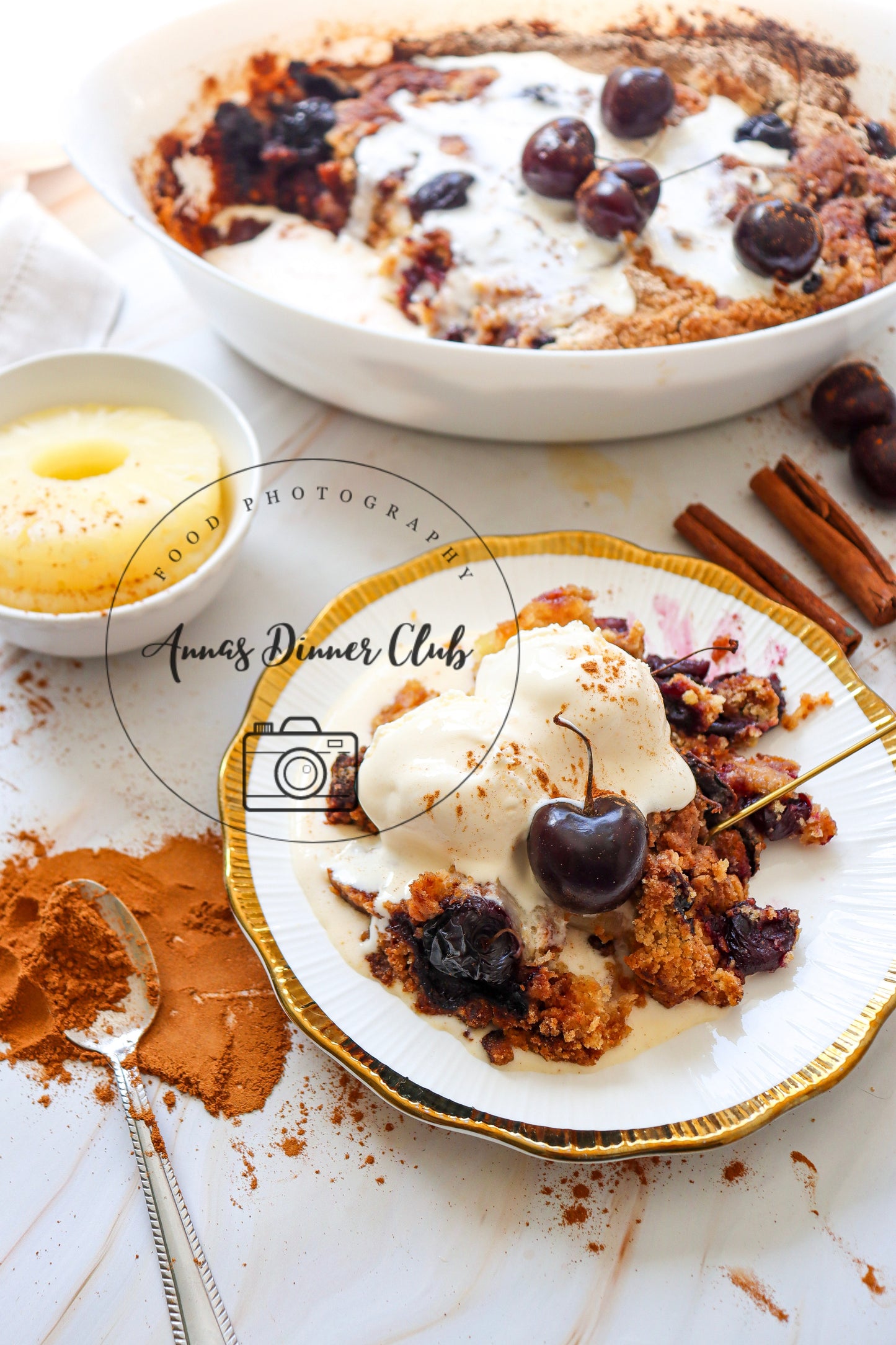 Pineapple and cherry dump cake - exclusive set
