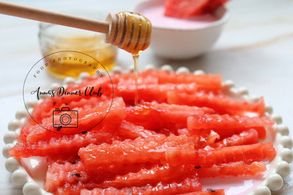Watermelon crinkle fries with honey and strawberry yogurt dip -exclusive set