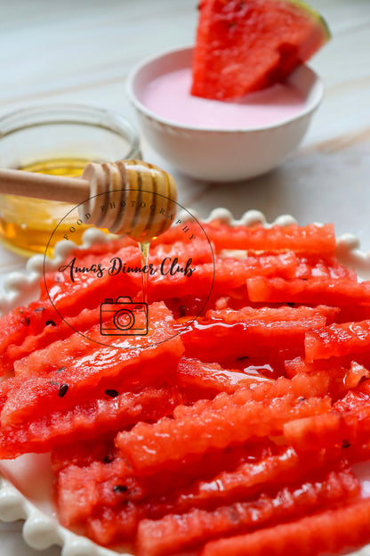 Watermelon crinkle fries with honey and strawberry yogurt dip -exclusive set