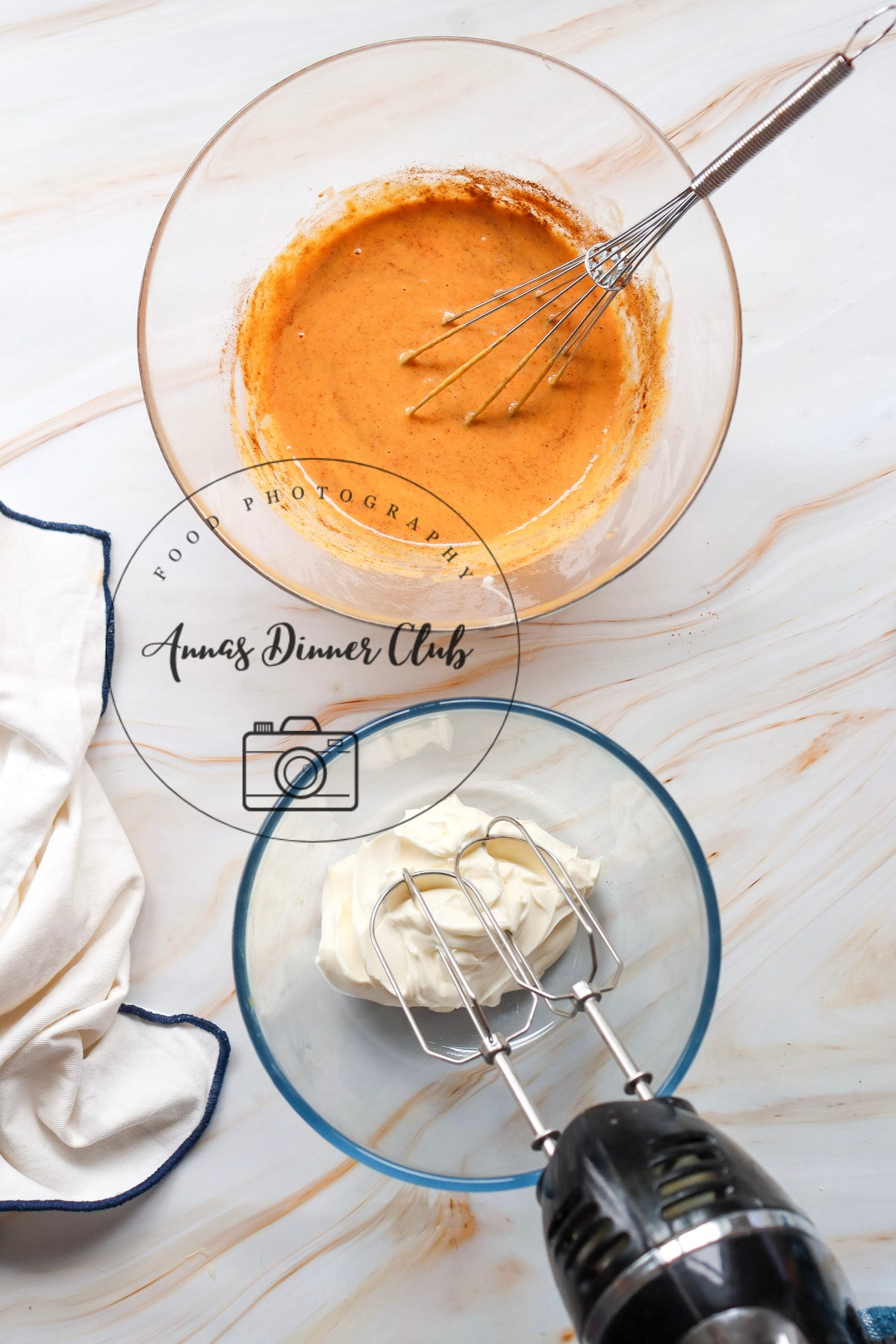 Pumpkin Cheesecake dump cake - exclusive set