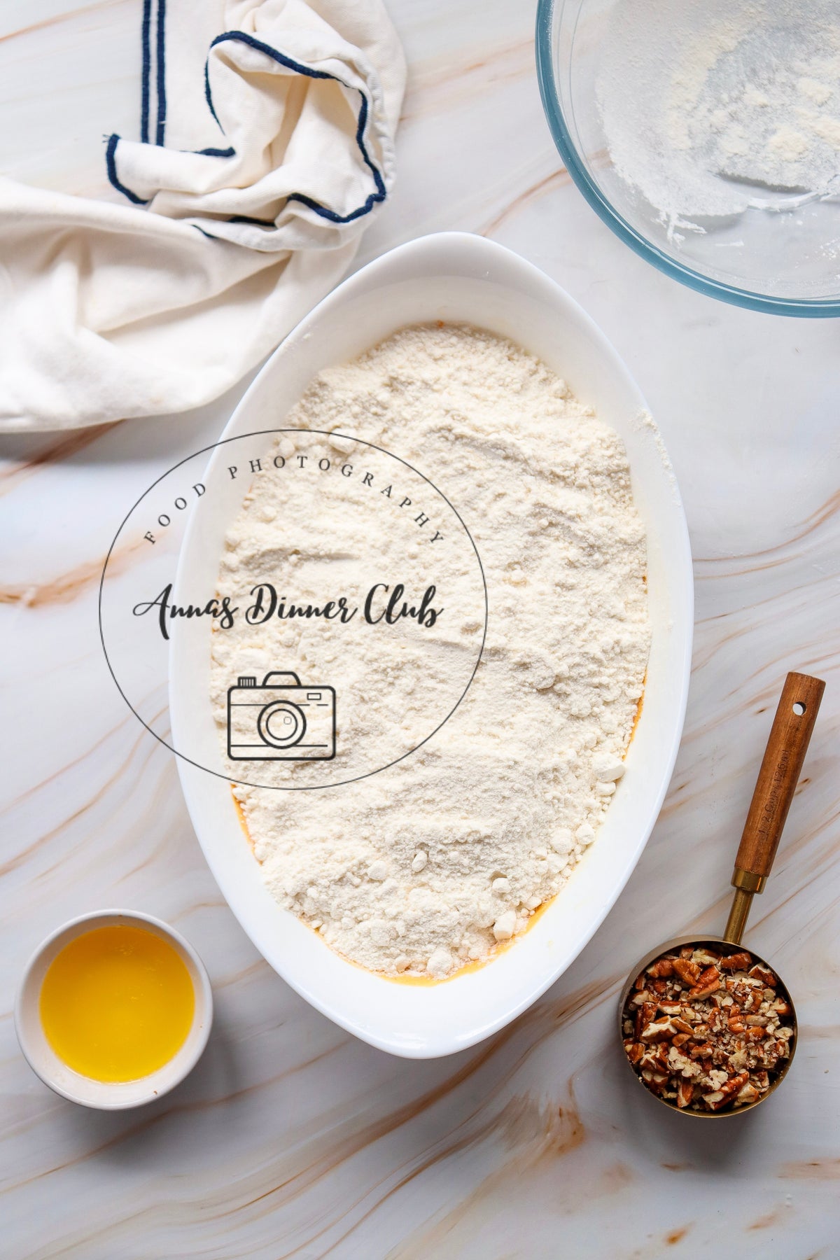 Pumpkin Cheesecake dump cake - exclusive set