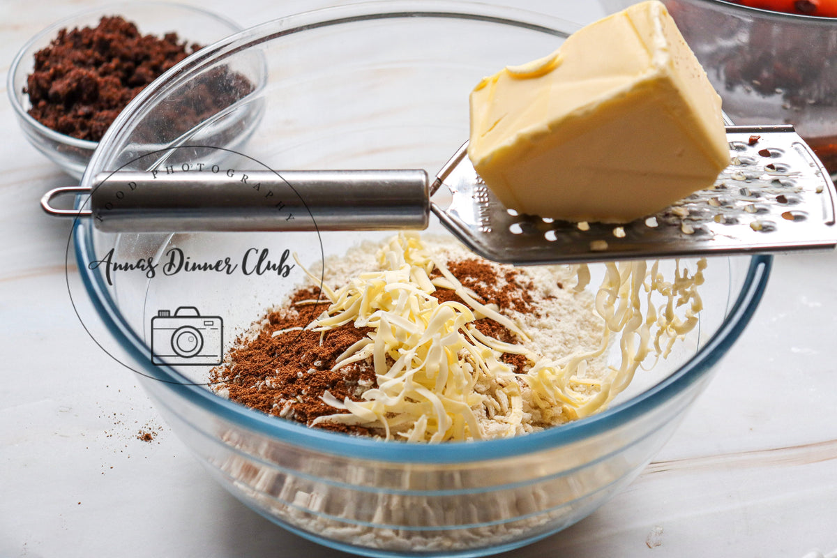 Christmas pudding with saffron sauce  - exclusive set