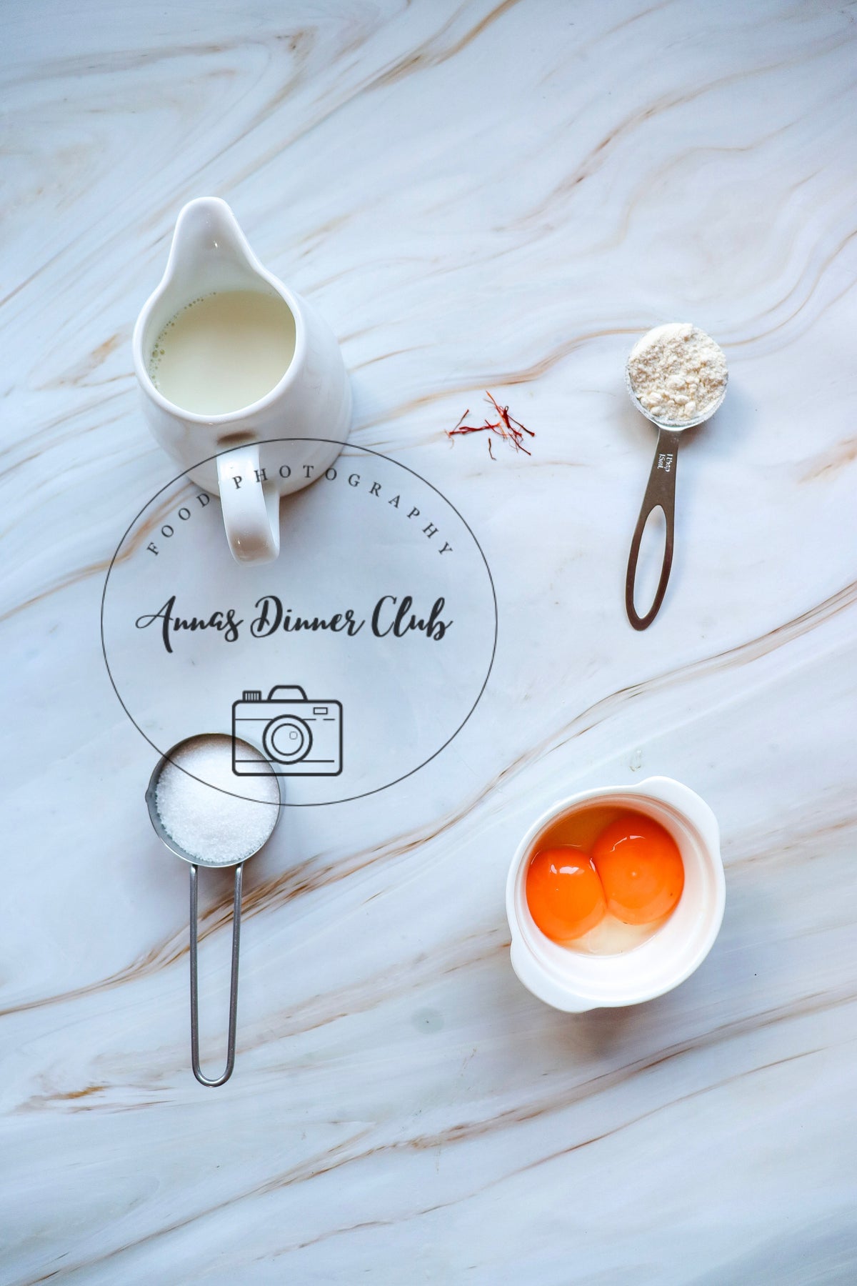 Christmas pudding with saffron sauce  - exclusive set