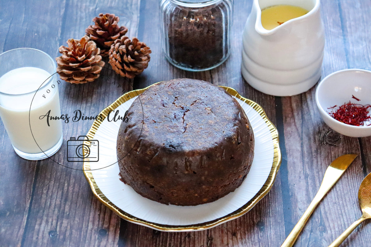 Christmas pudding with saffron sauce  - exclusive set