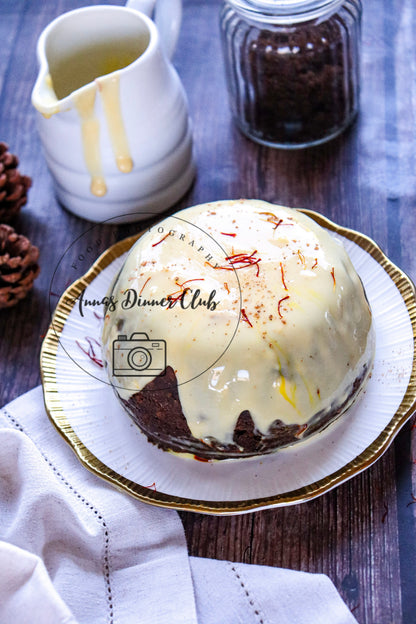 Christmas pudding with saffron sauce  - exclusive set