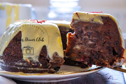 Christmas pudding with saffron sauce  - exclusive set
