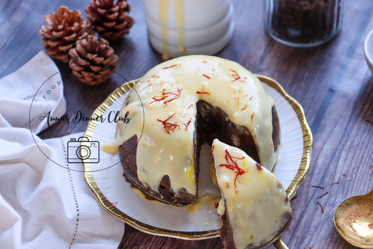 Christmas pudding with saffron sauce  - exclusive set