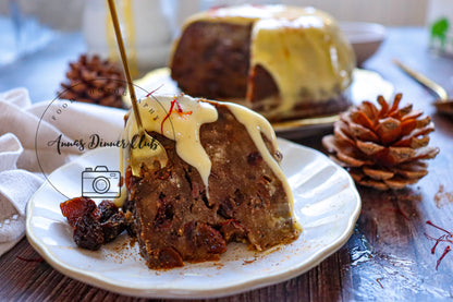 Christmas pudding with saffron sauce  - exclusive set