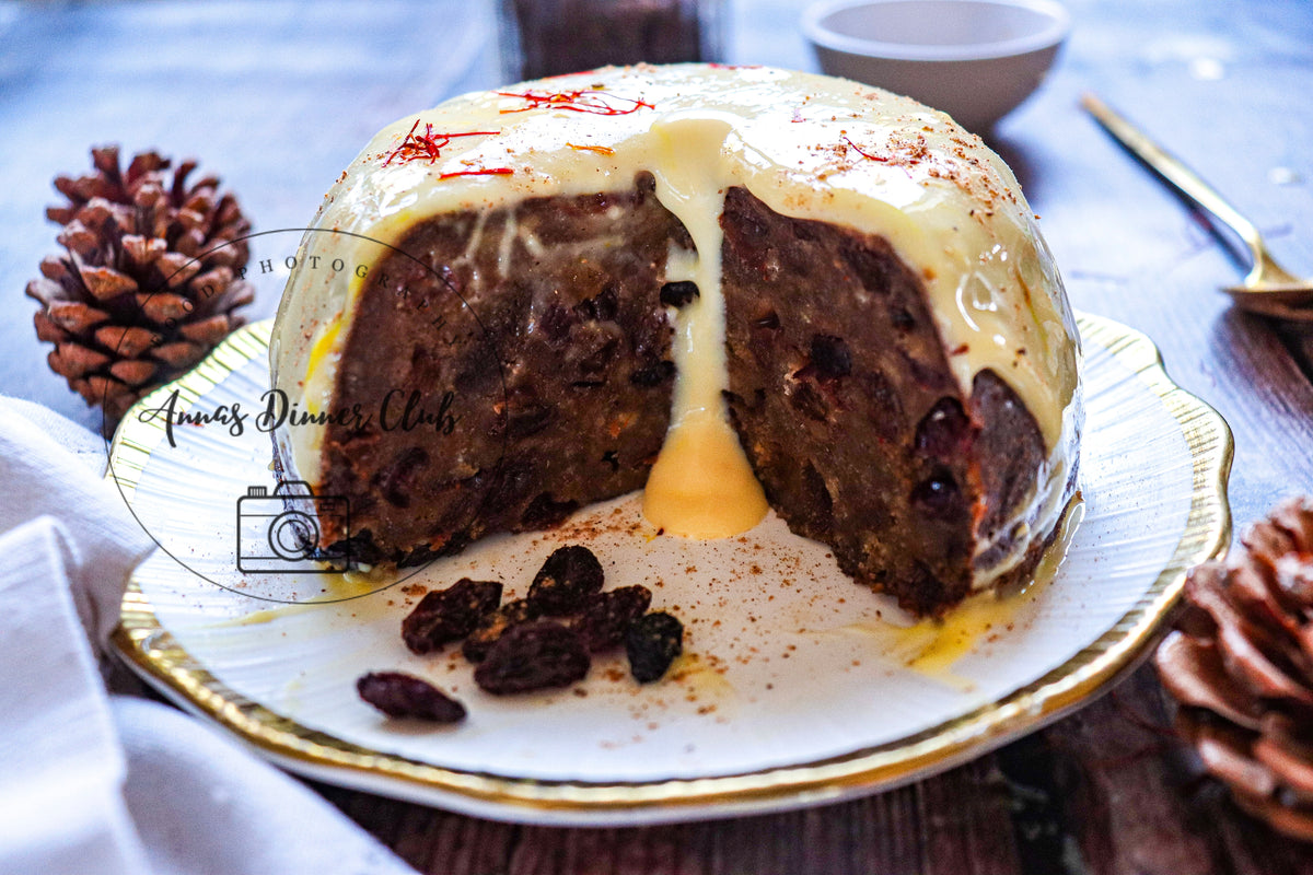 Christmas pudding with saffron sauce  - exclusive set