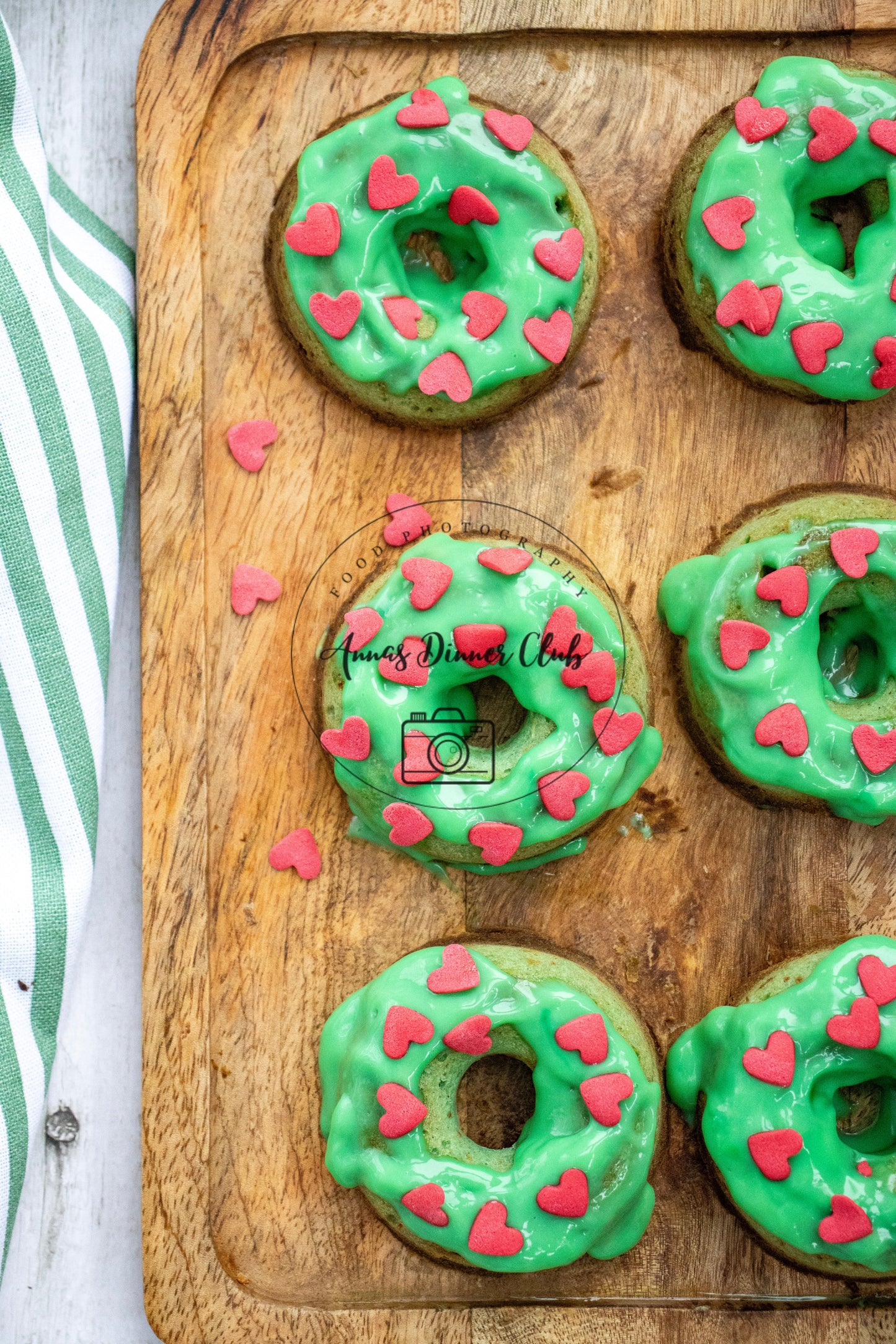 Fast and festive grinch donuts  - exclusive set