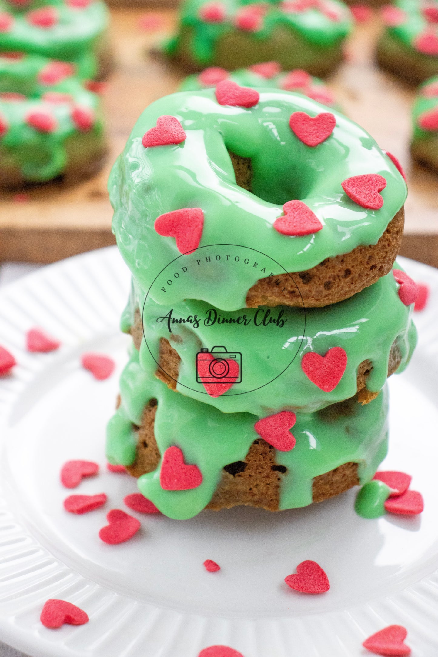 Fast and festive grinch donuts  - exclusive set