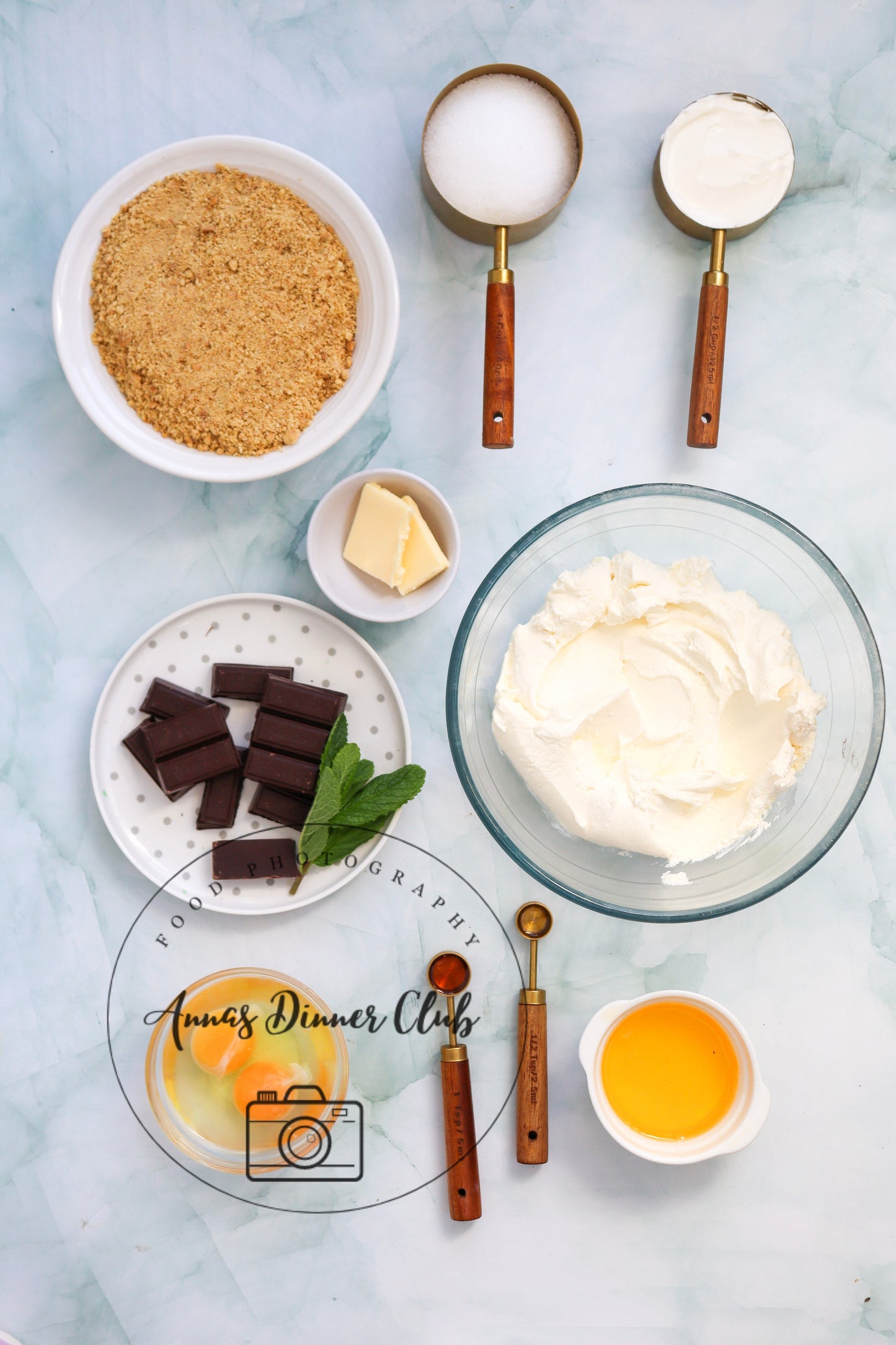 Peppermint Cheesecake with chocolate drizzle - exclusive set