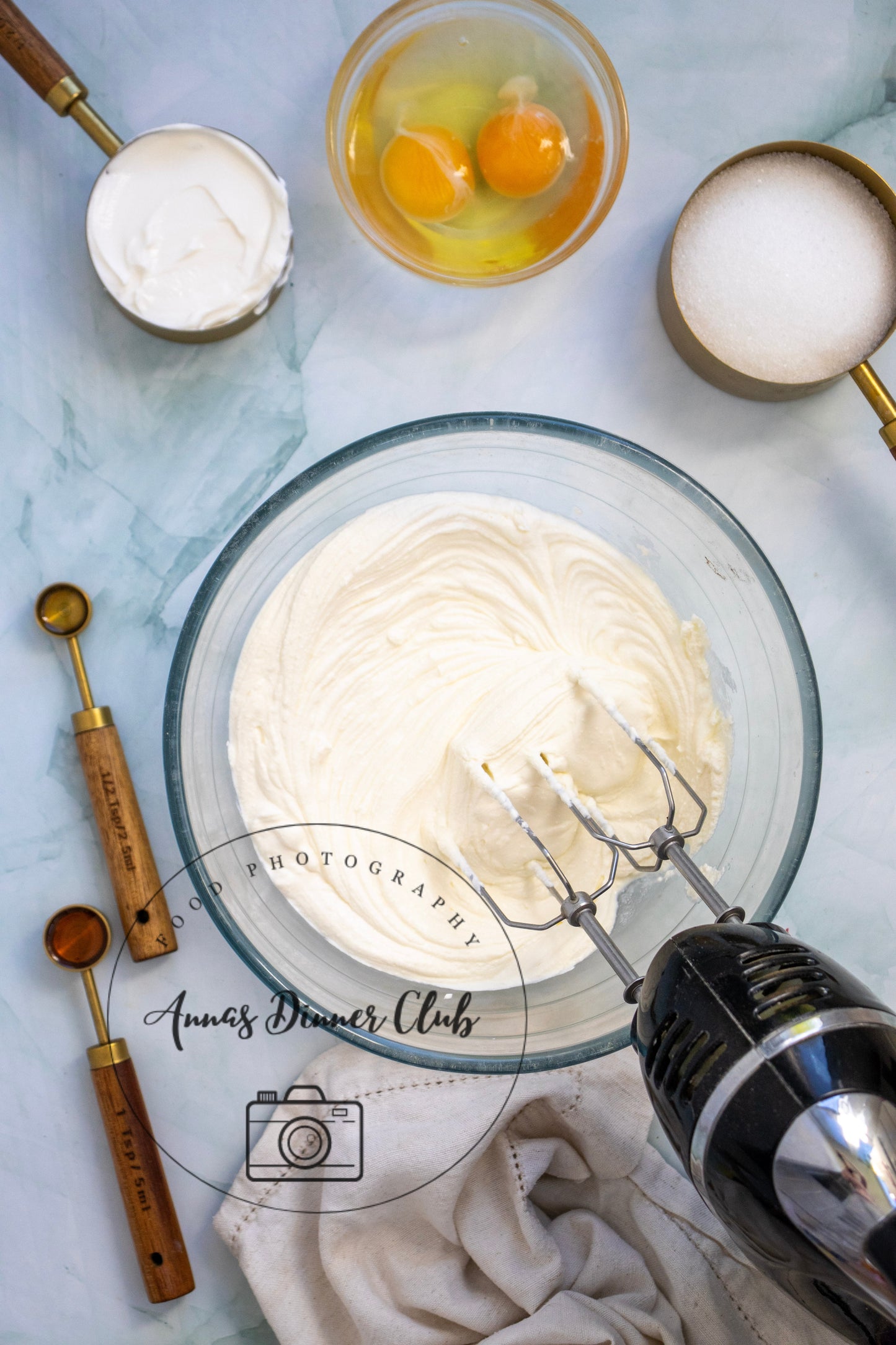 Peppermint Cheesecake with chocolate drizzle - exclusive set