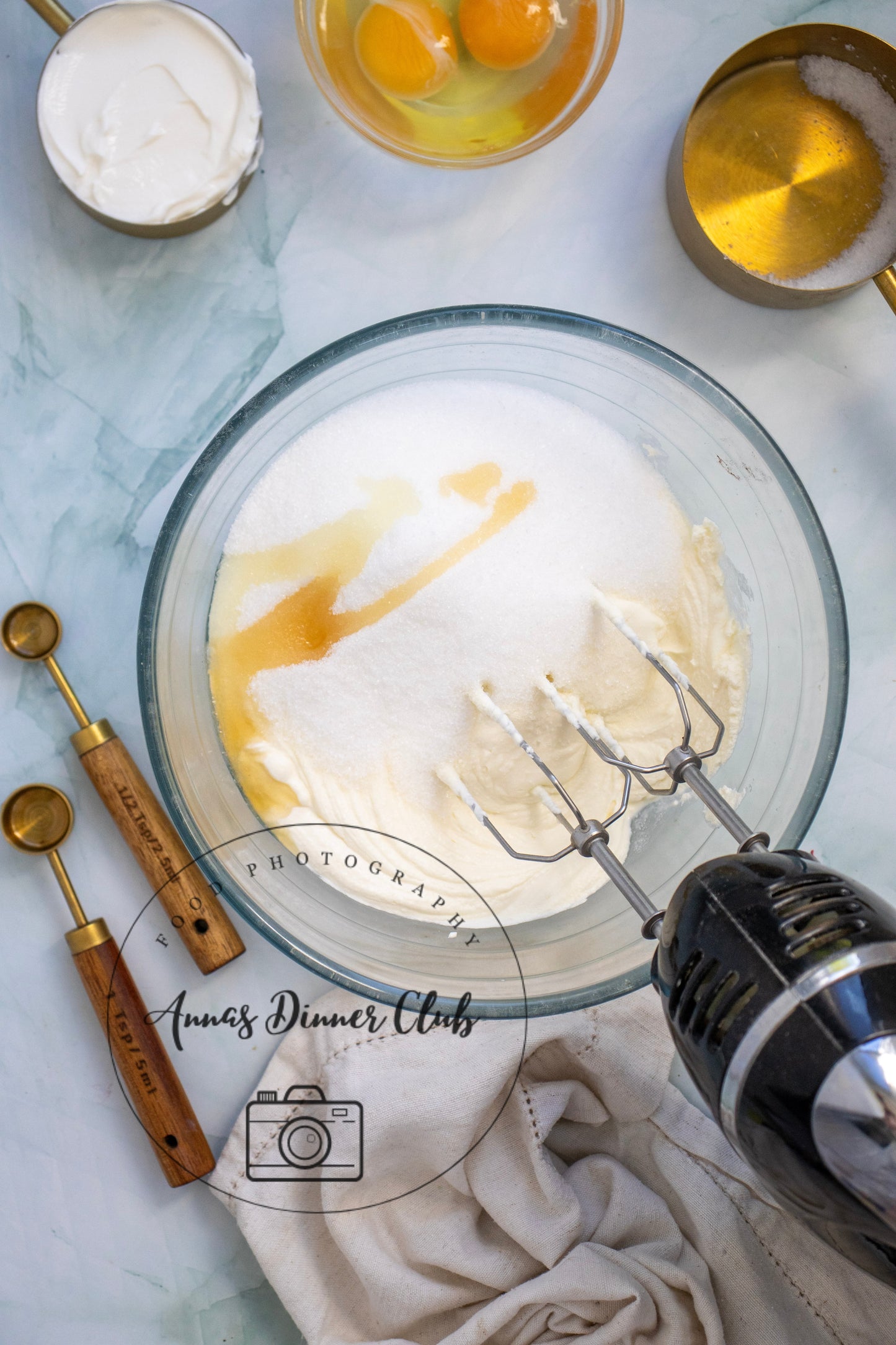 Peppermint Cheesecake with chocolate drizzle - exclusive set