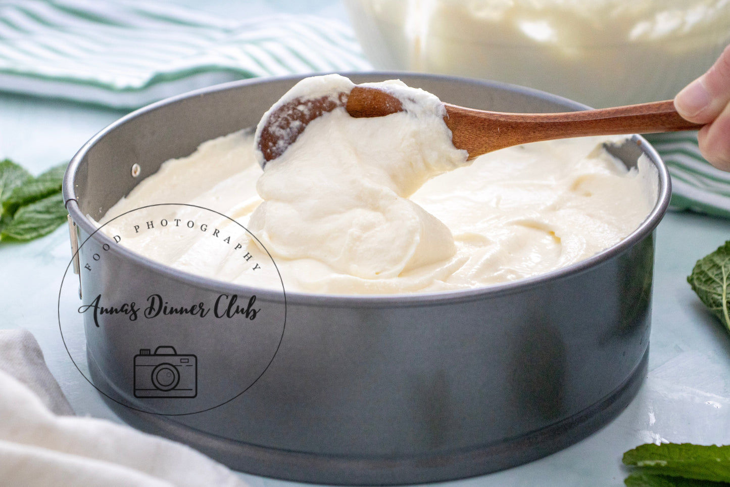 Peppermint Cheesecake with chocolate drizzle - exclusive set