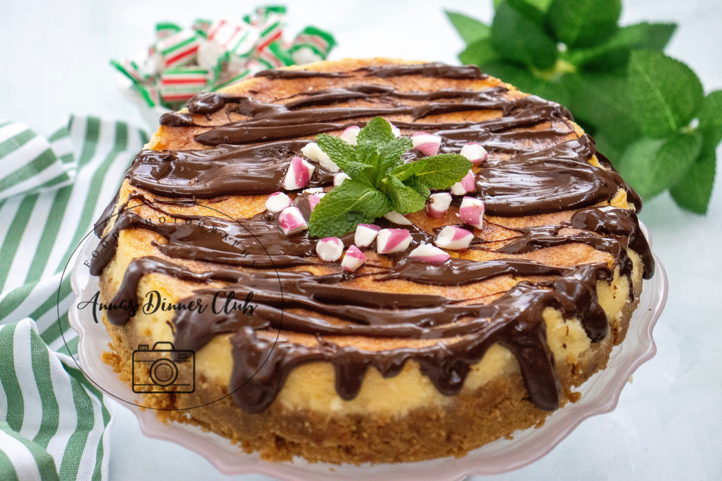 Peppermint Cheesecake with chocolate drizzle - exclusive set