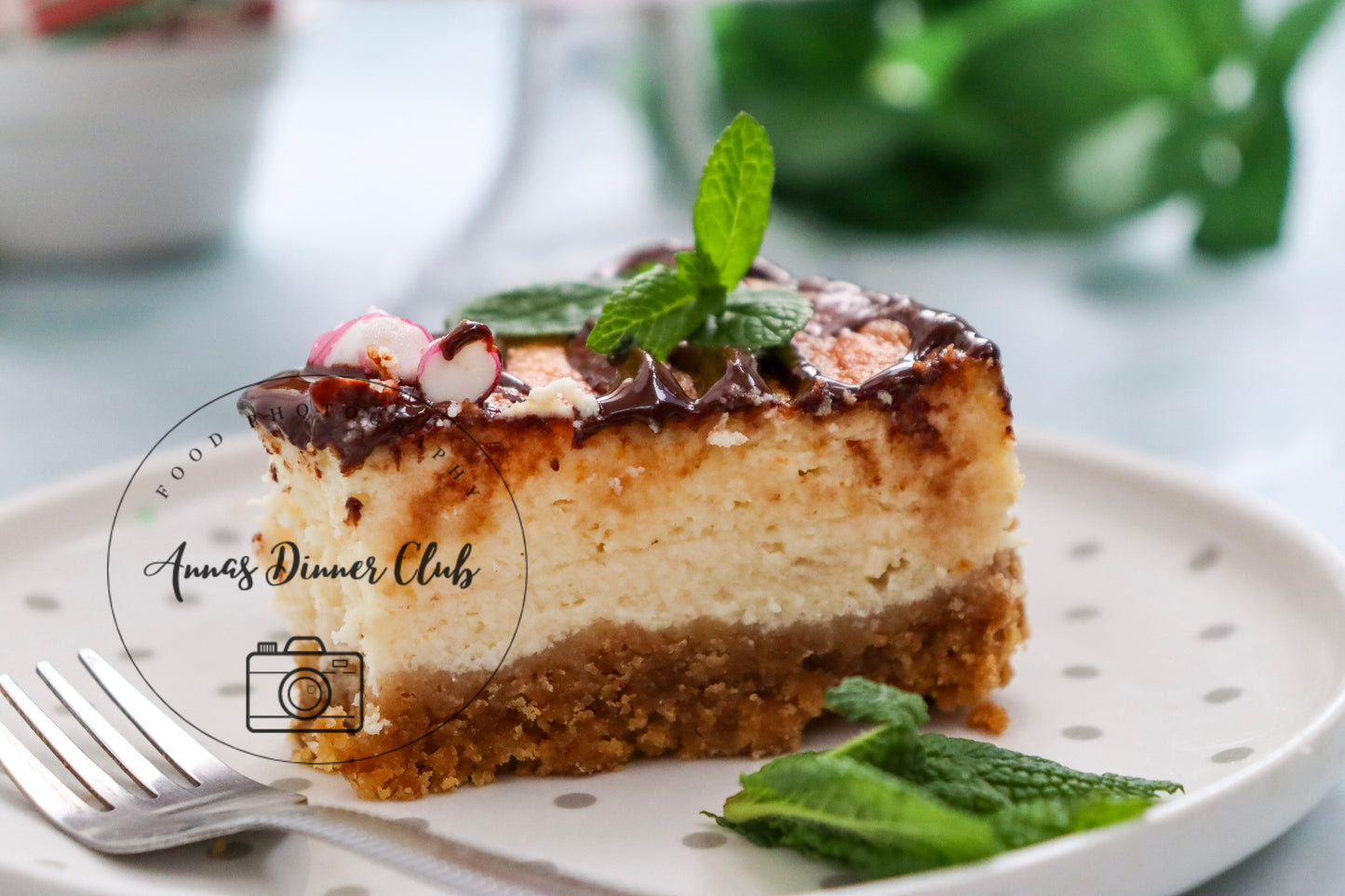 Peppermint Cheesecake with chocolate drizzle - exclusive set