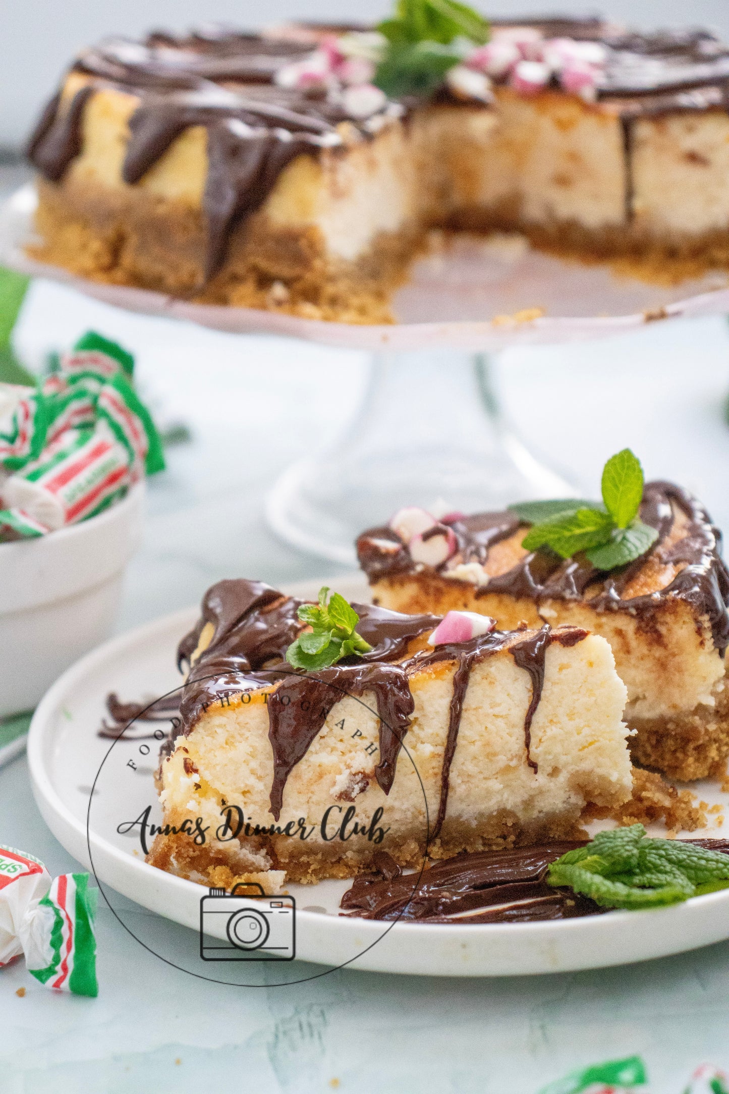 Peppermint Cheesecake with chocolate drizzle - exclusive set