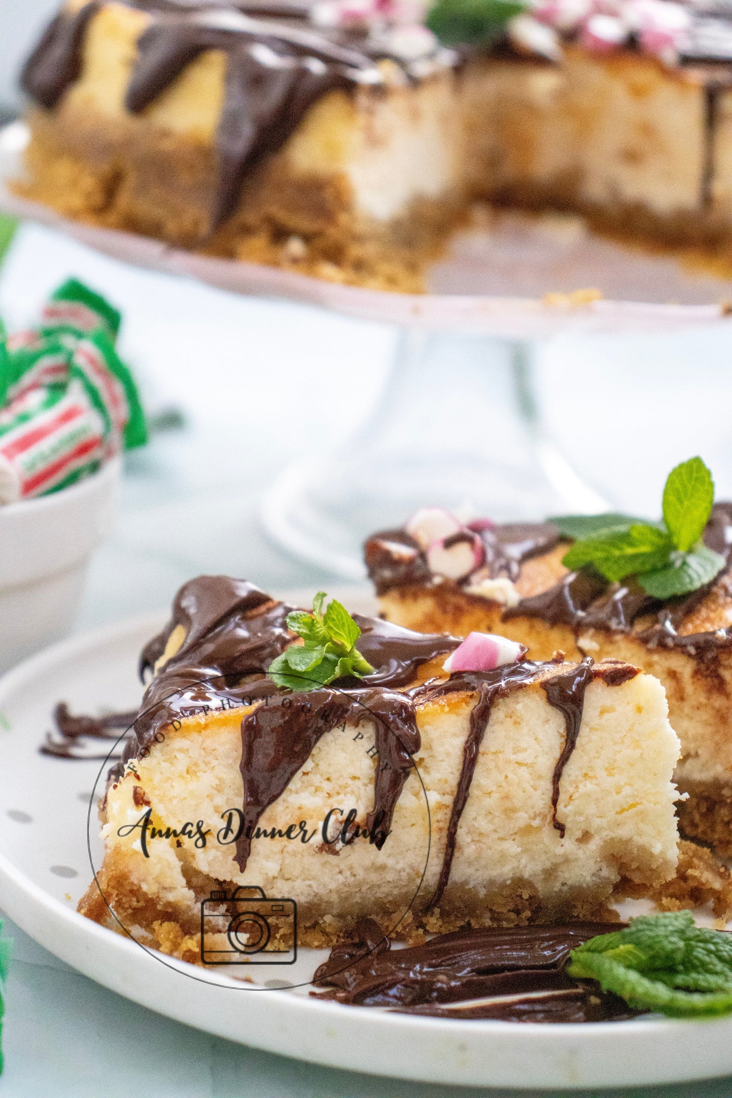 Peppermint Cheesecake with chocolate drizzle - exclusive set