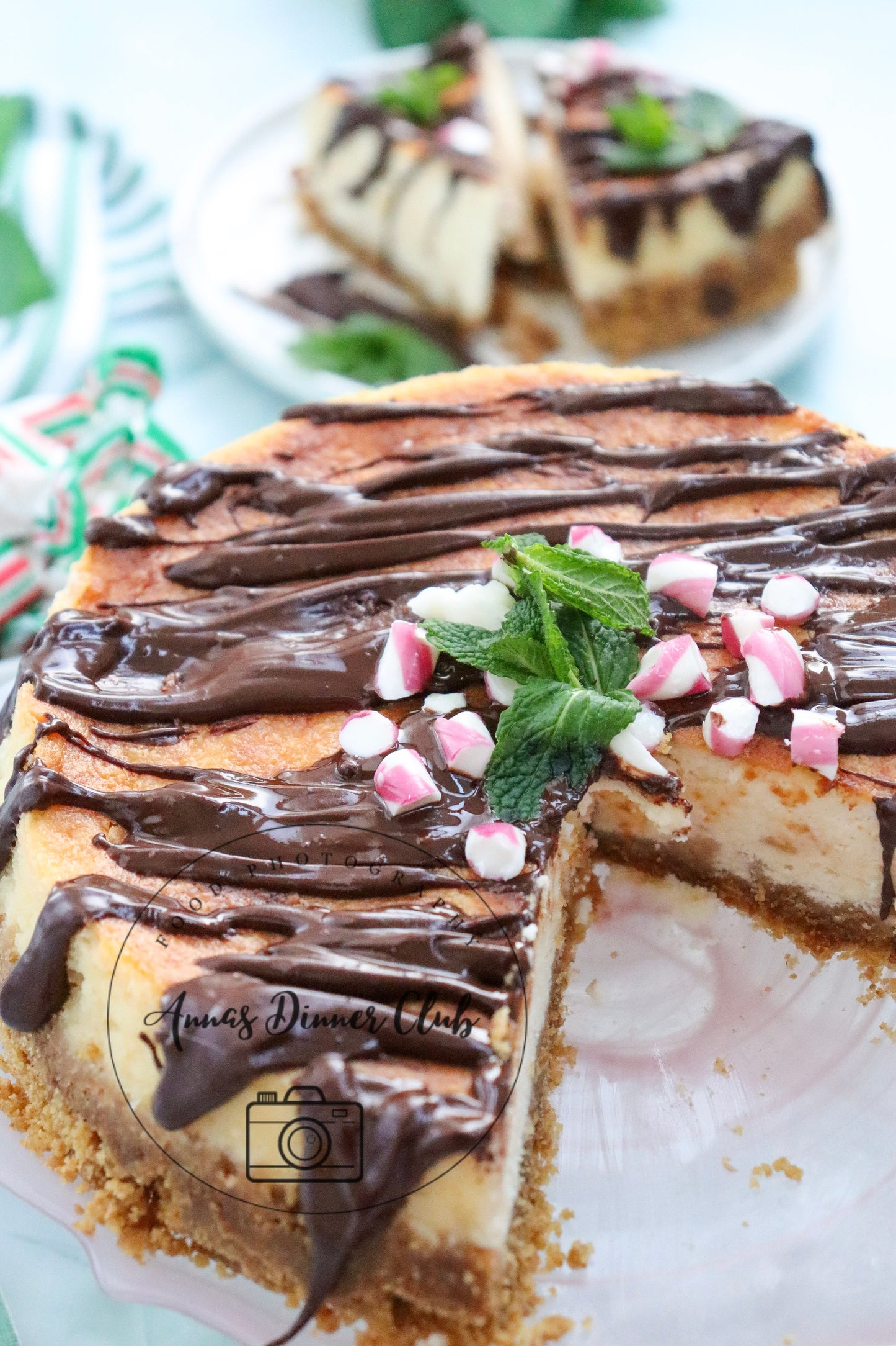 Peppermint Cheesecake with chocolate drizzle - exclusive set