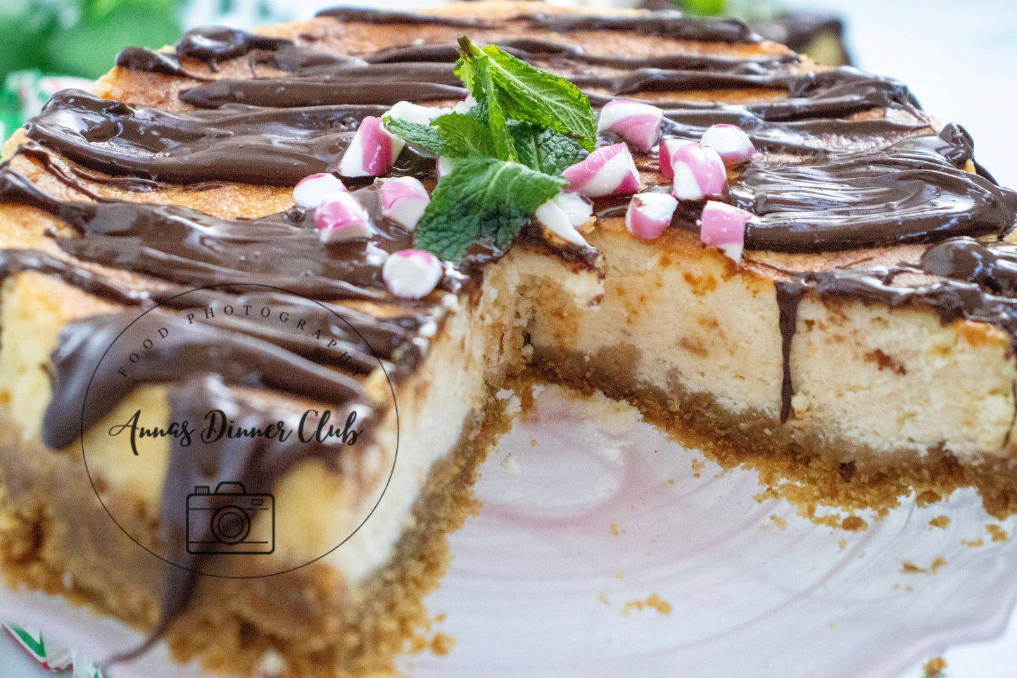 Peppermint Cheesecake with chocolate drizzle - exclusive set