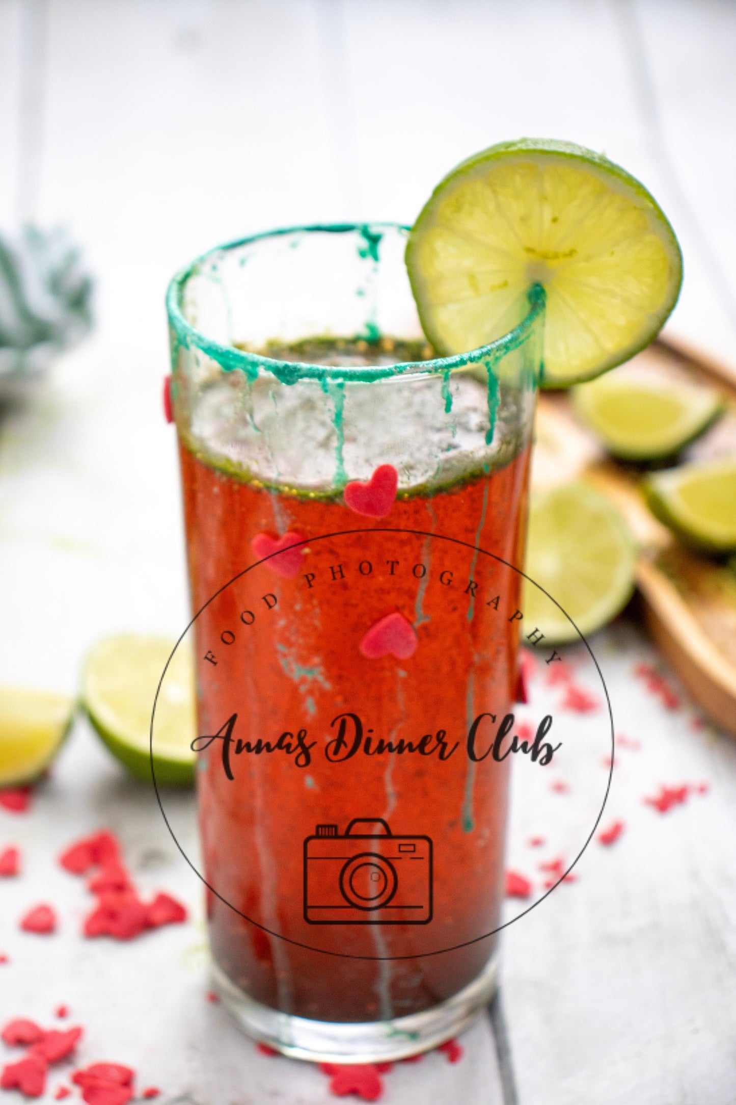 Grinch mocktail with natural food colouring - PLR set
