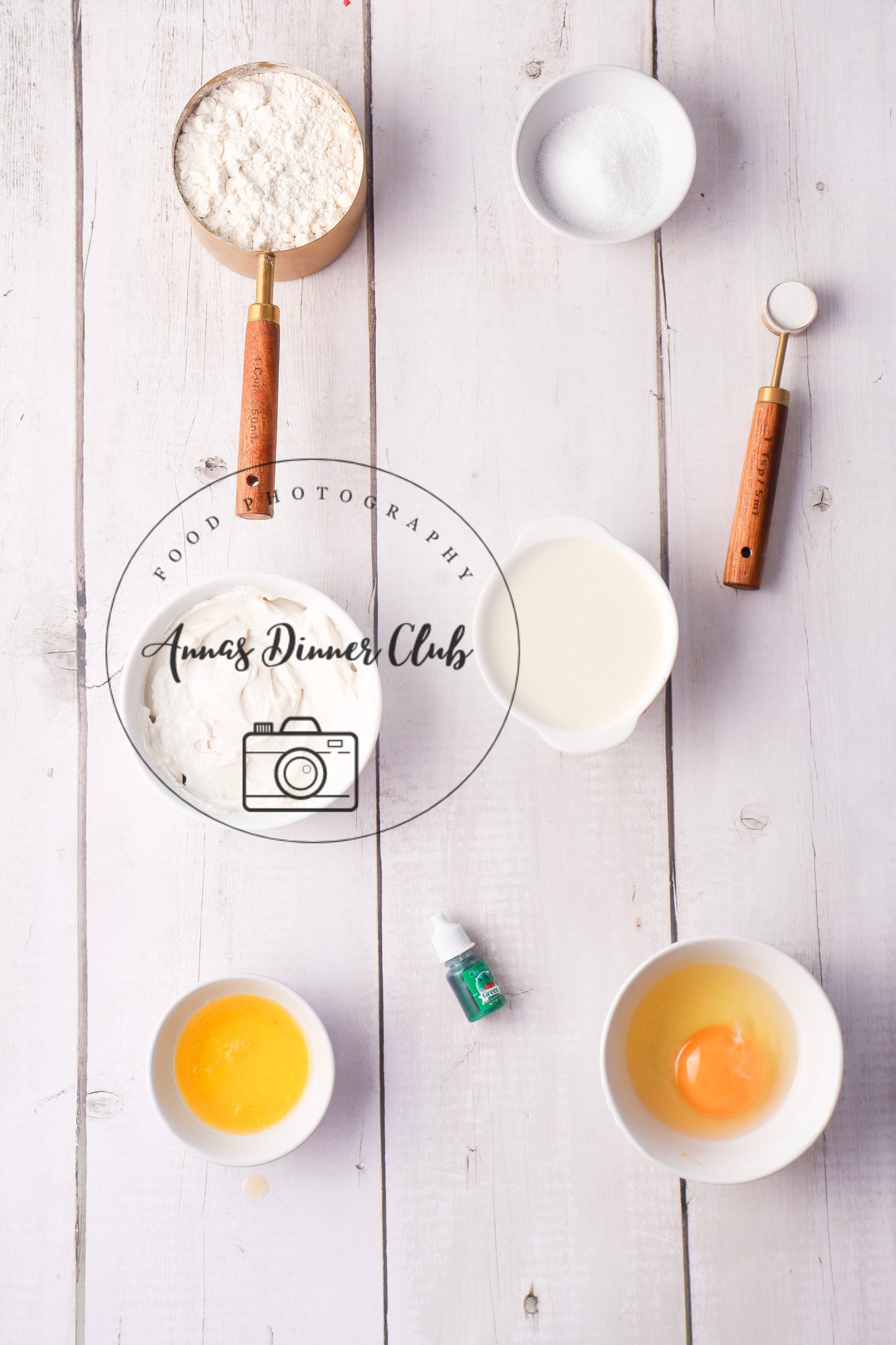 Grinch soufflé pancakes  - exclusive set