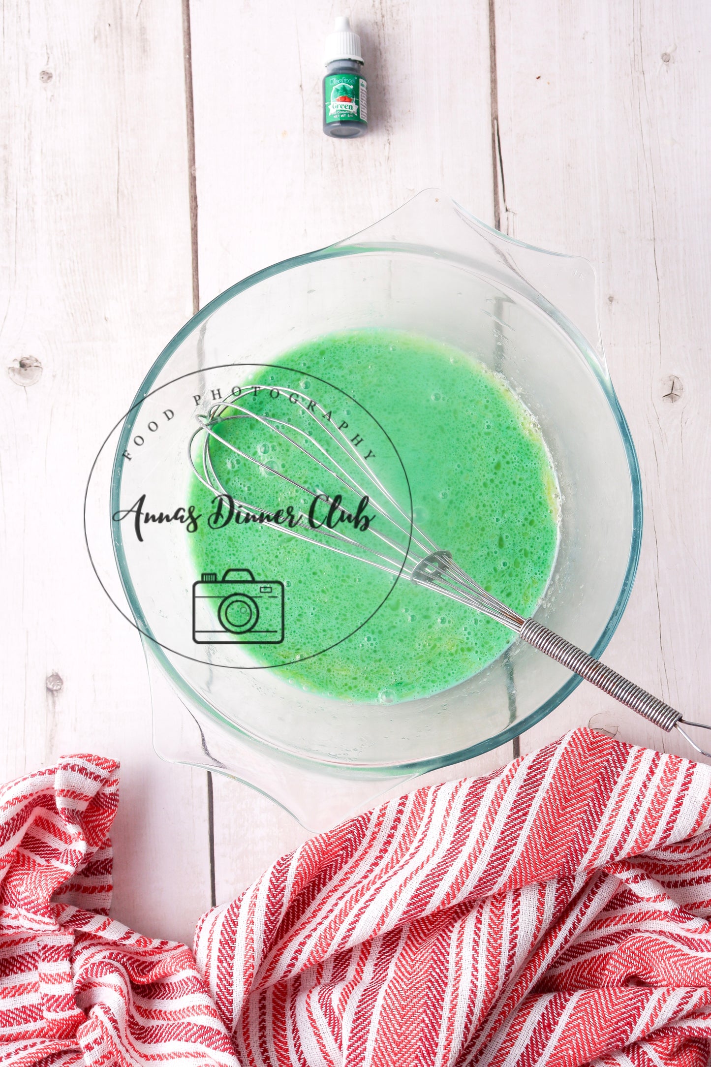 Grinch soufflé pancakes  - exclusive set