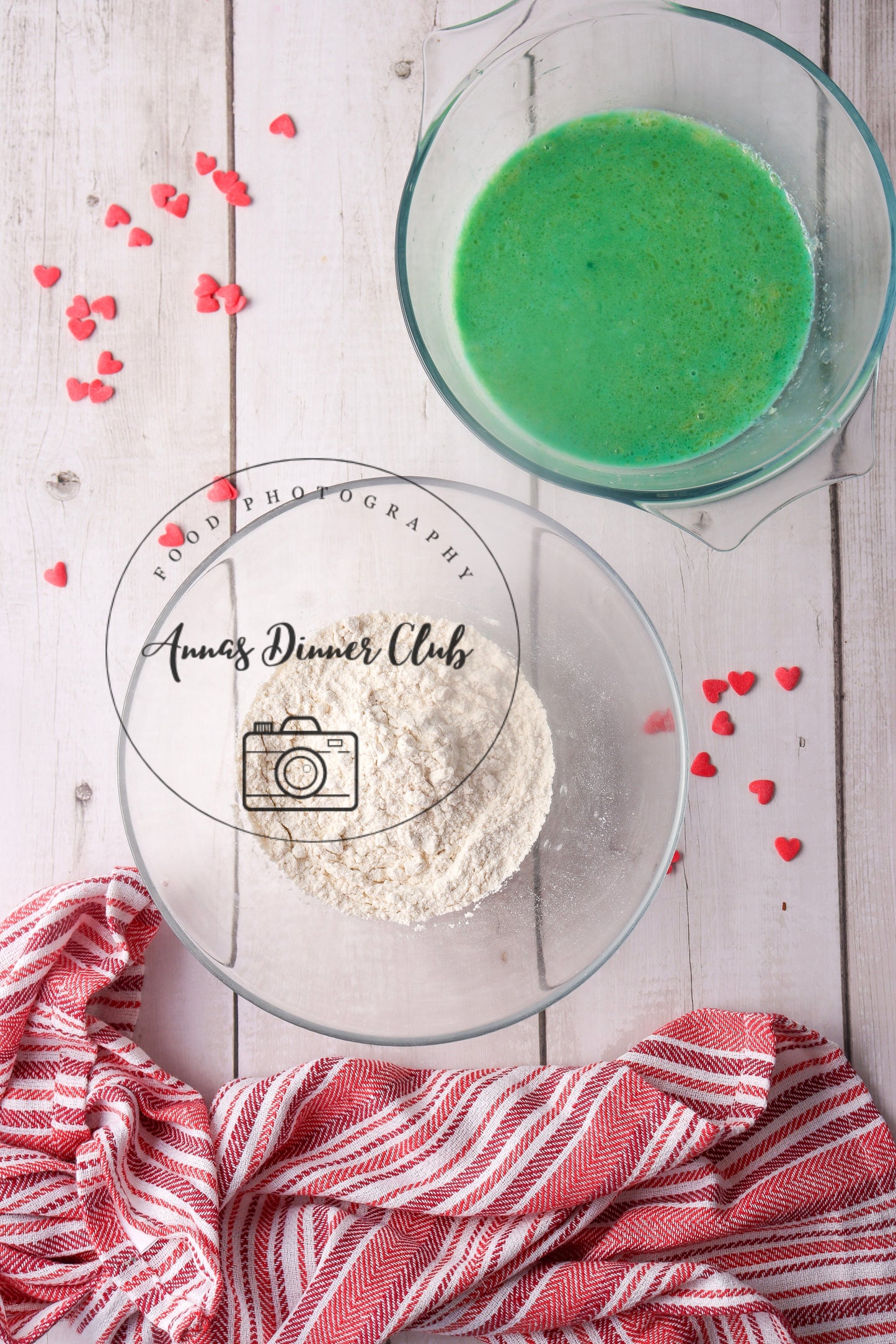 Grinch soufflé pancakes  - exclusive set