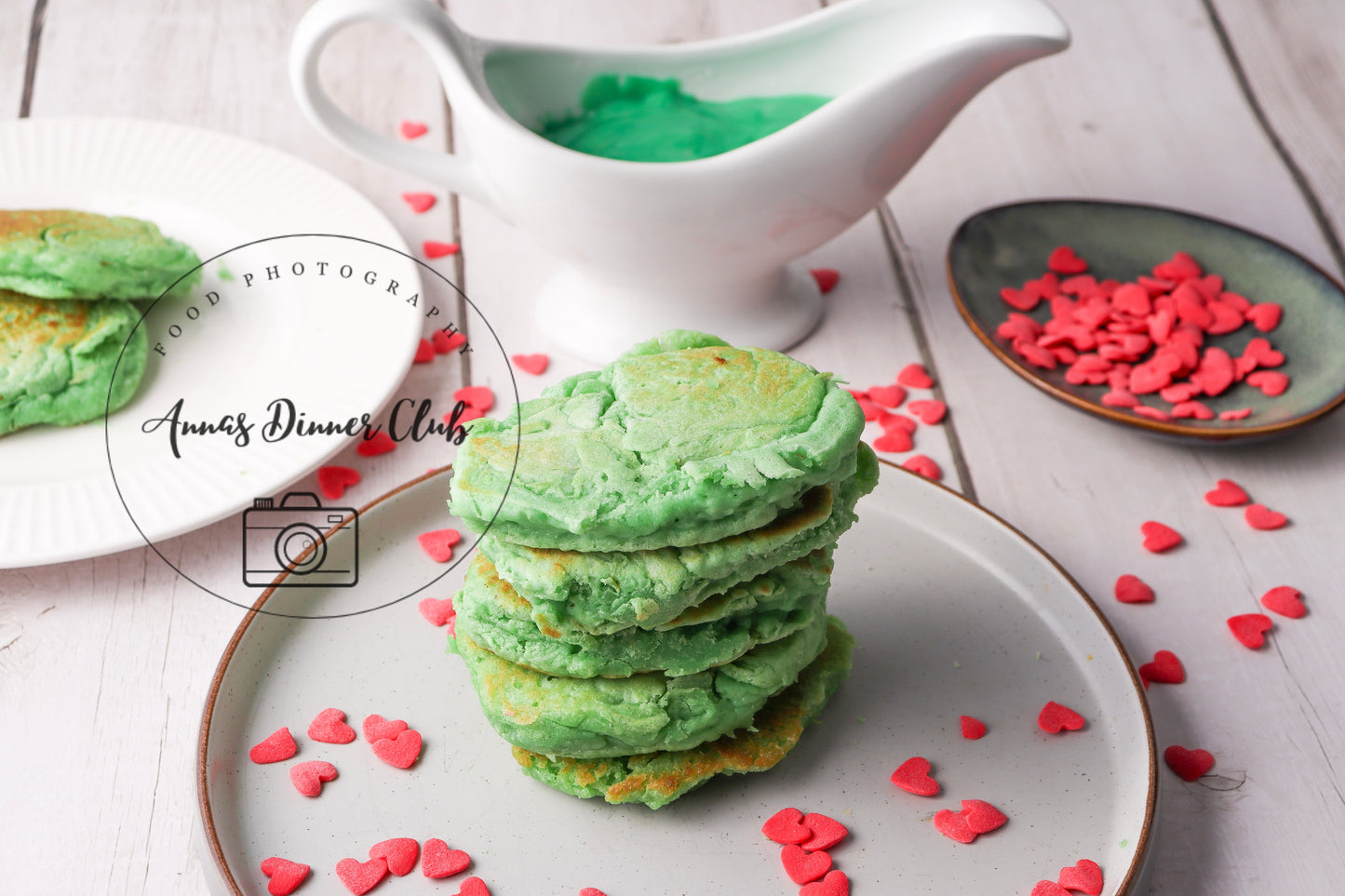 Grinch soufflé pancakes  - exclusive set