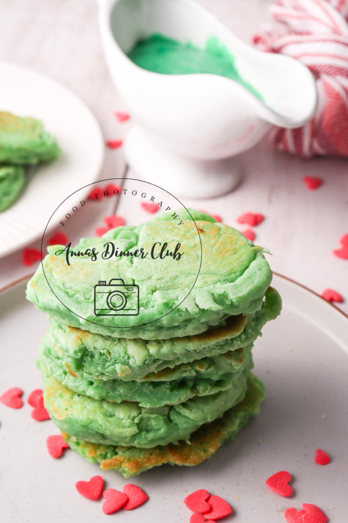 Grinch soufflé pancakes  - exclusive set