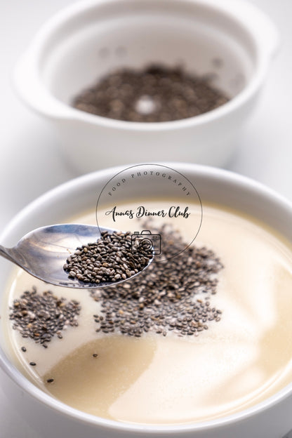 Chia pudding with figs PLR set