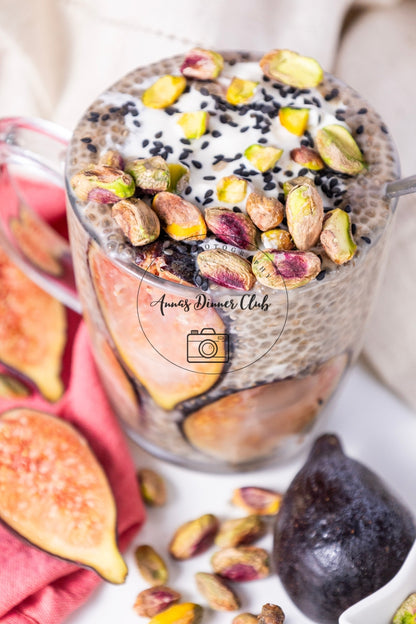 Chia pudding with figs PLR set