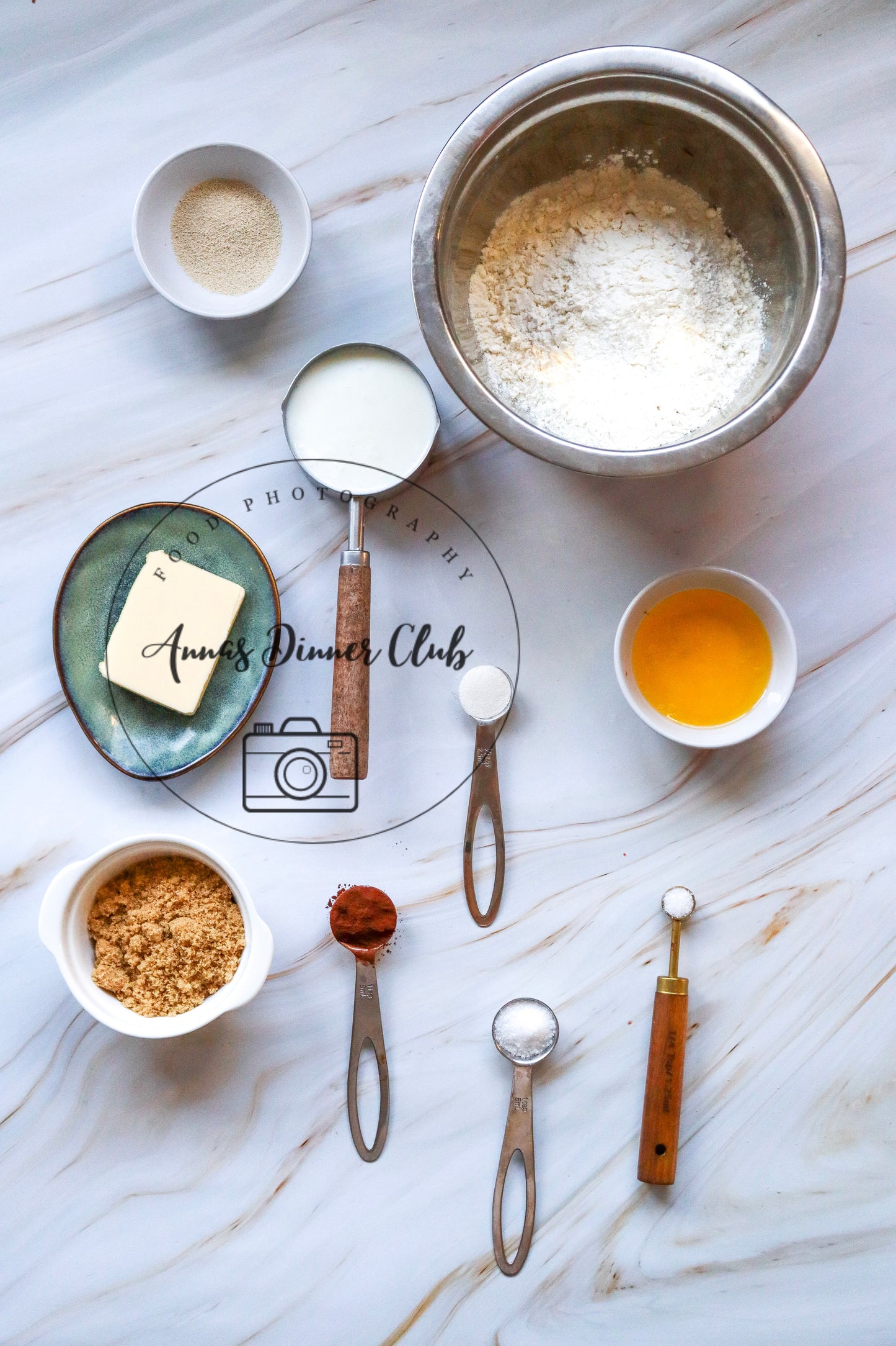 Valentine cinnamon rolls for two   - PLR set