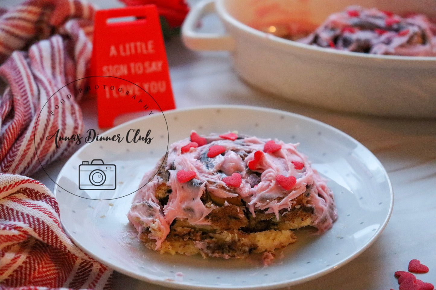 Valentine cinnamon rolls for two   - PLR set
